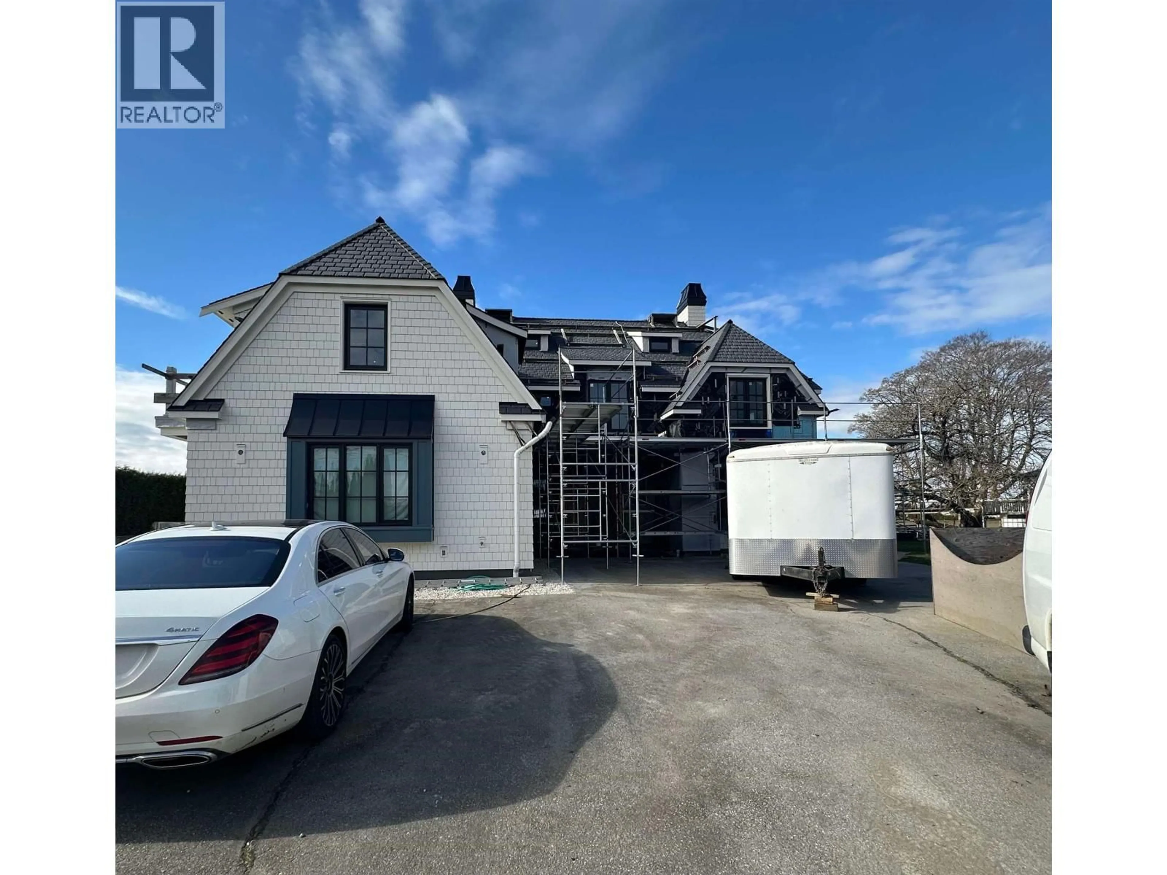 A pic from outside/outdoor area/front of a property/back of a property/a pic from drone, building for 13451 NO. 3 ROAD, Richmond British Columbia V7A1X7