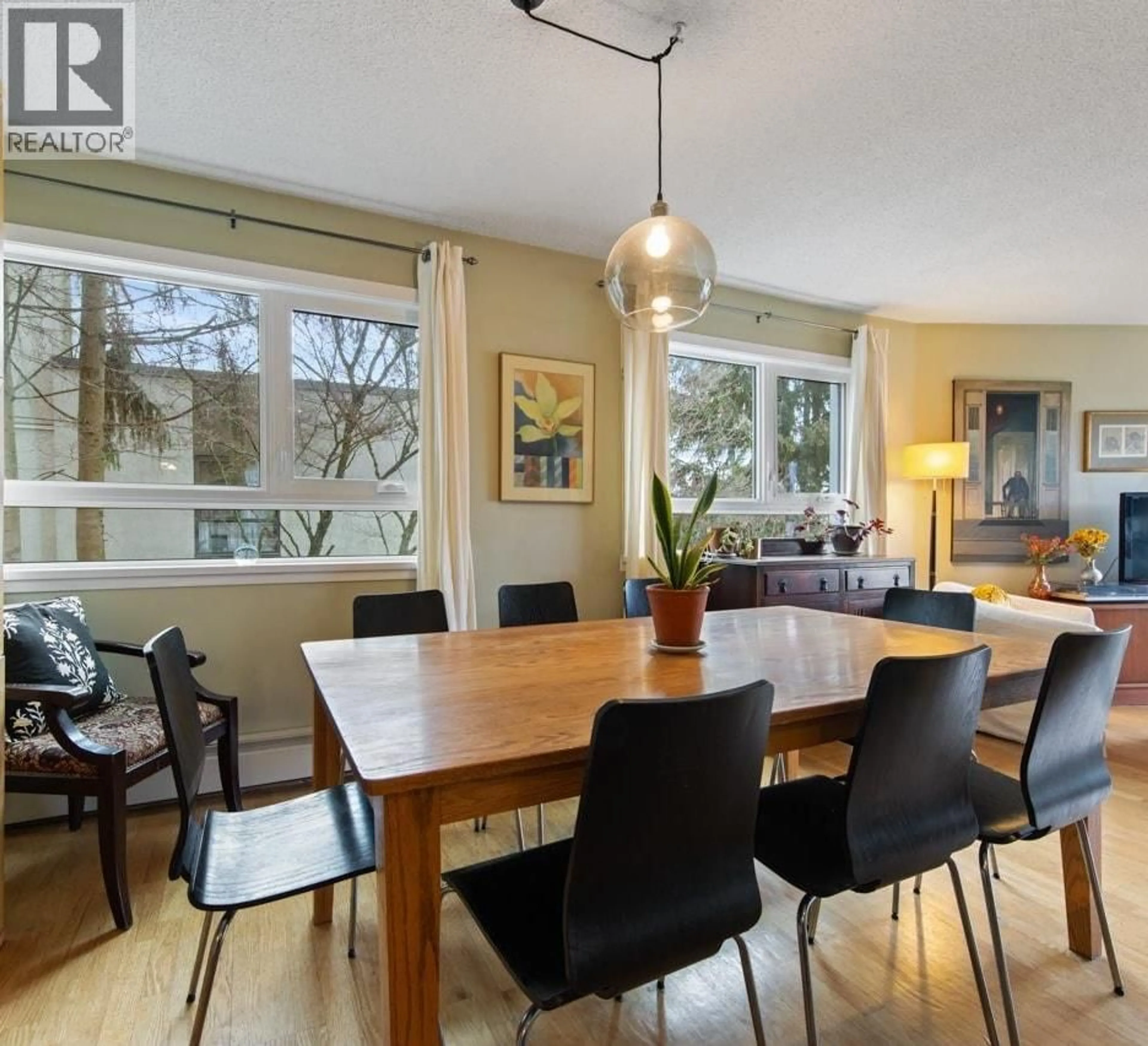Dining room, wood/laminate floor for 314 - 665 6TH AVENUE, Vancouver British Columbia V5T4J3