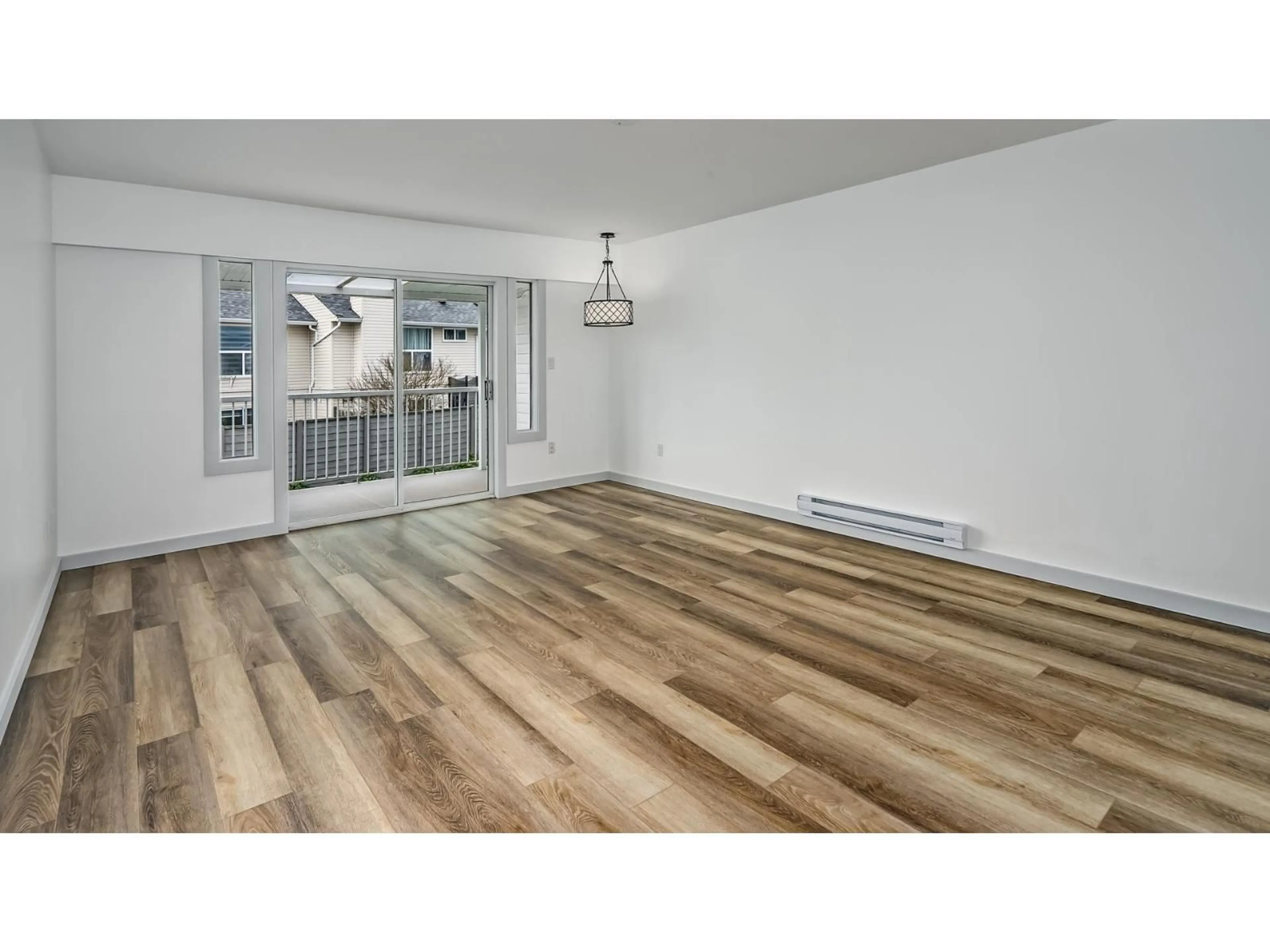 A pic of a room for 98 - 32691 GARIBALDI DRIVE, Abbotsford British Columbia V2T5T7