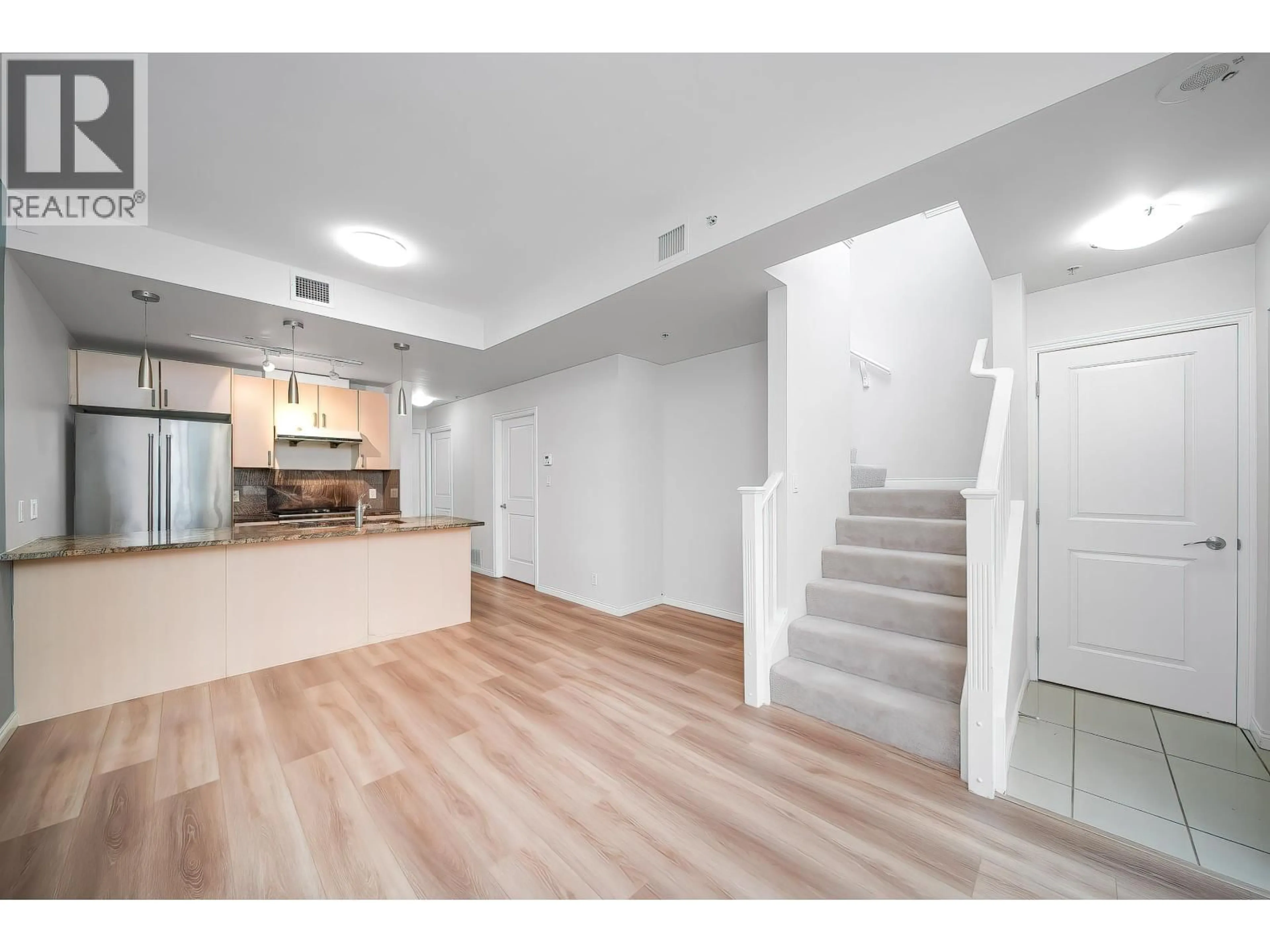 Unknown for 303 - 1211 MELVILLE STREET, Vancouver British Columbia V6E0A7