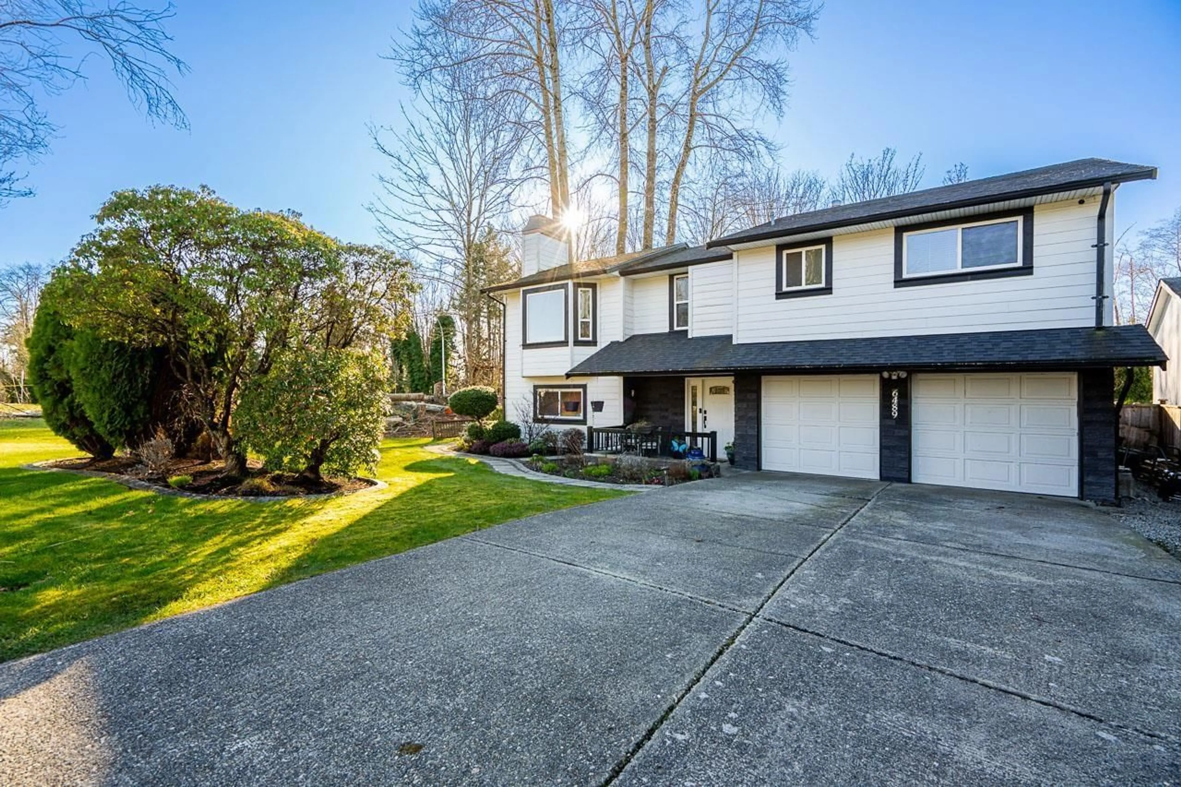 A pic from outside/outdoor area/front of a property/back of a property/a pic from drone, street for 6489 108A STREET, Delta British Columbia V4E1H1