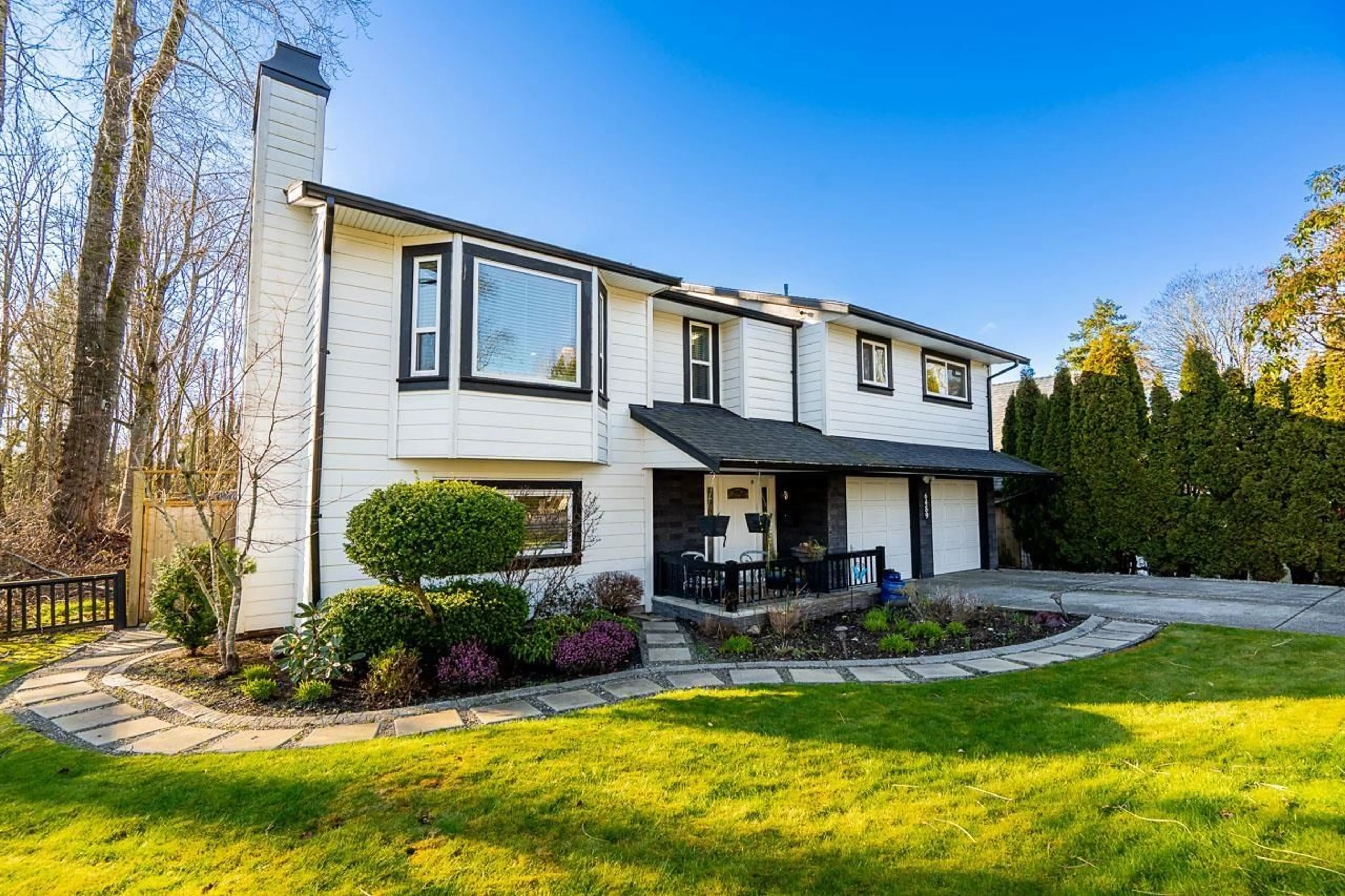 Home with vinyl exterior material, street for 6489 108A STREET, Delta British Columbia V4E1H1