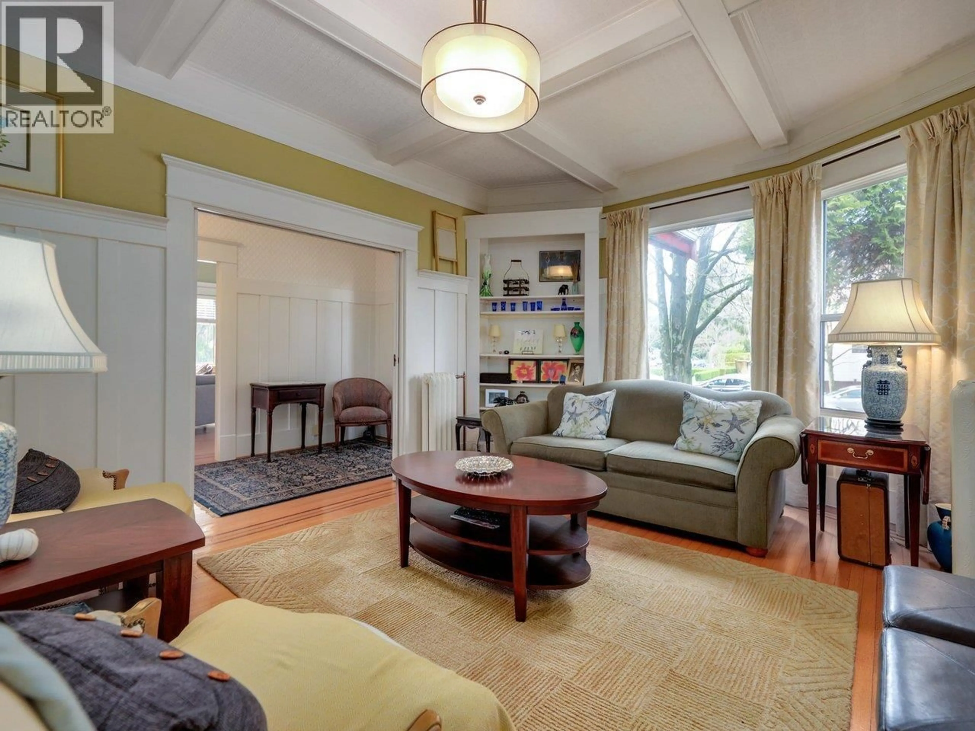 Living room with furniture, unknown for 3480 YUKON STREET, Vancouver British Columbia V5Y3S2