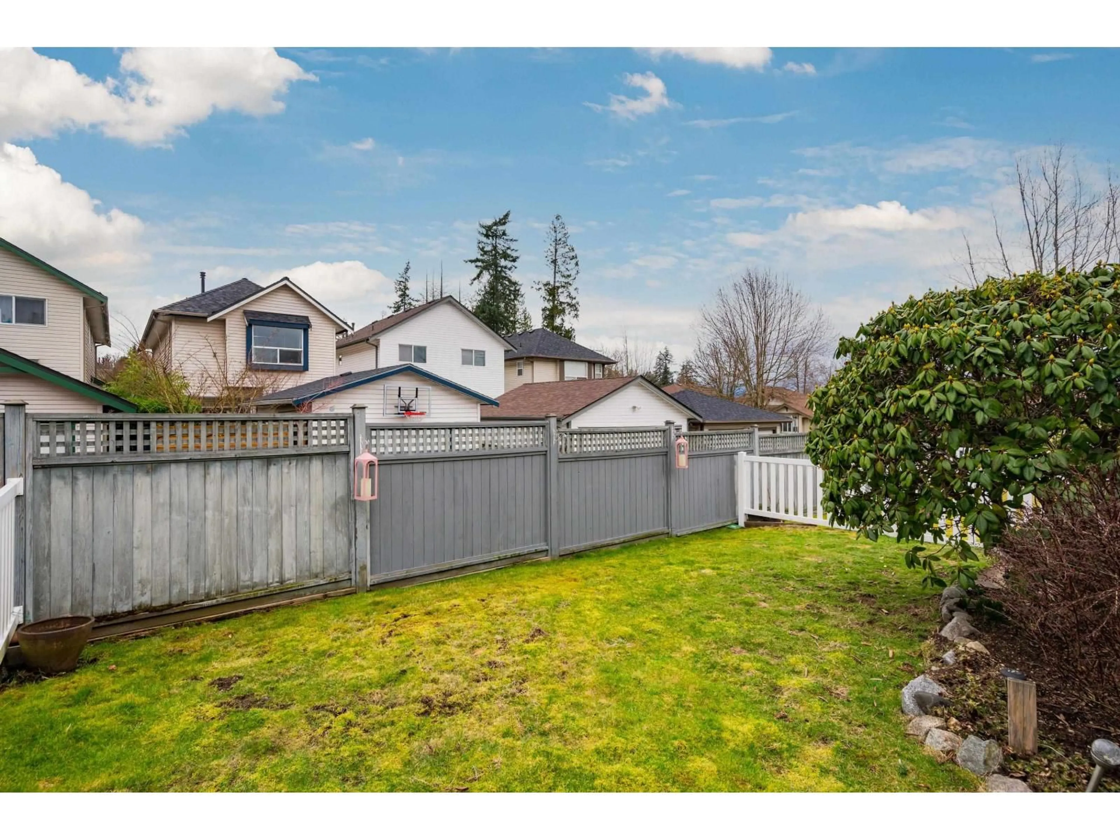 A pic from outside/outdoor area/front of a property/back of a property/a pic from drone, unknown for 4 - 20788 87 AVENUE, Langley British Columbia V1M3W7