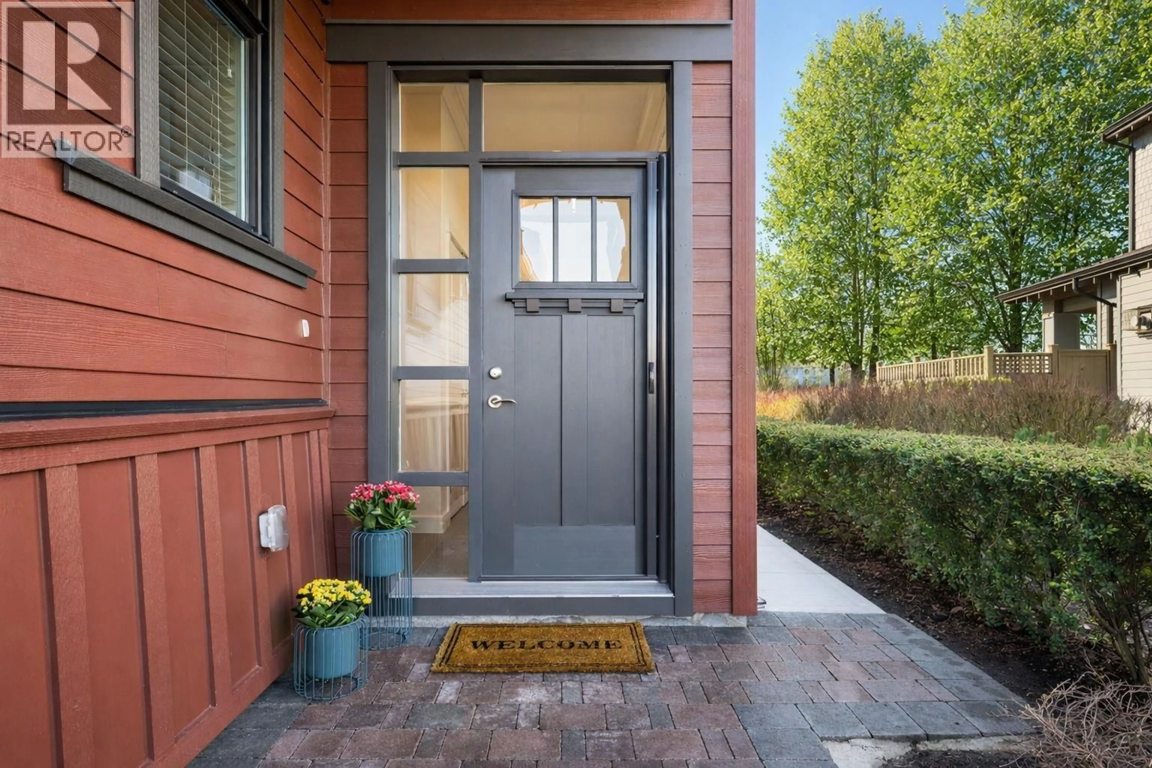 Indoor entryway for 4932 CEDAR SPRINGS DRIVE, Delta British Columbia V4M0A7