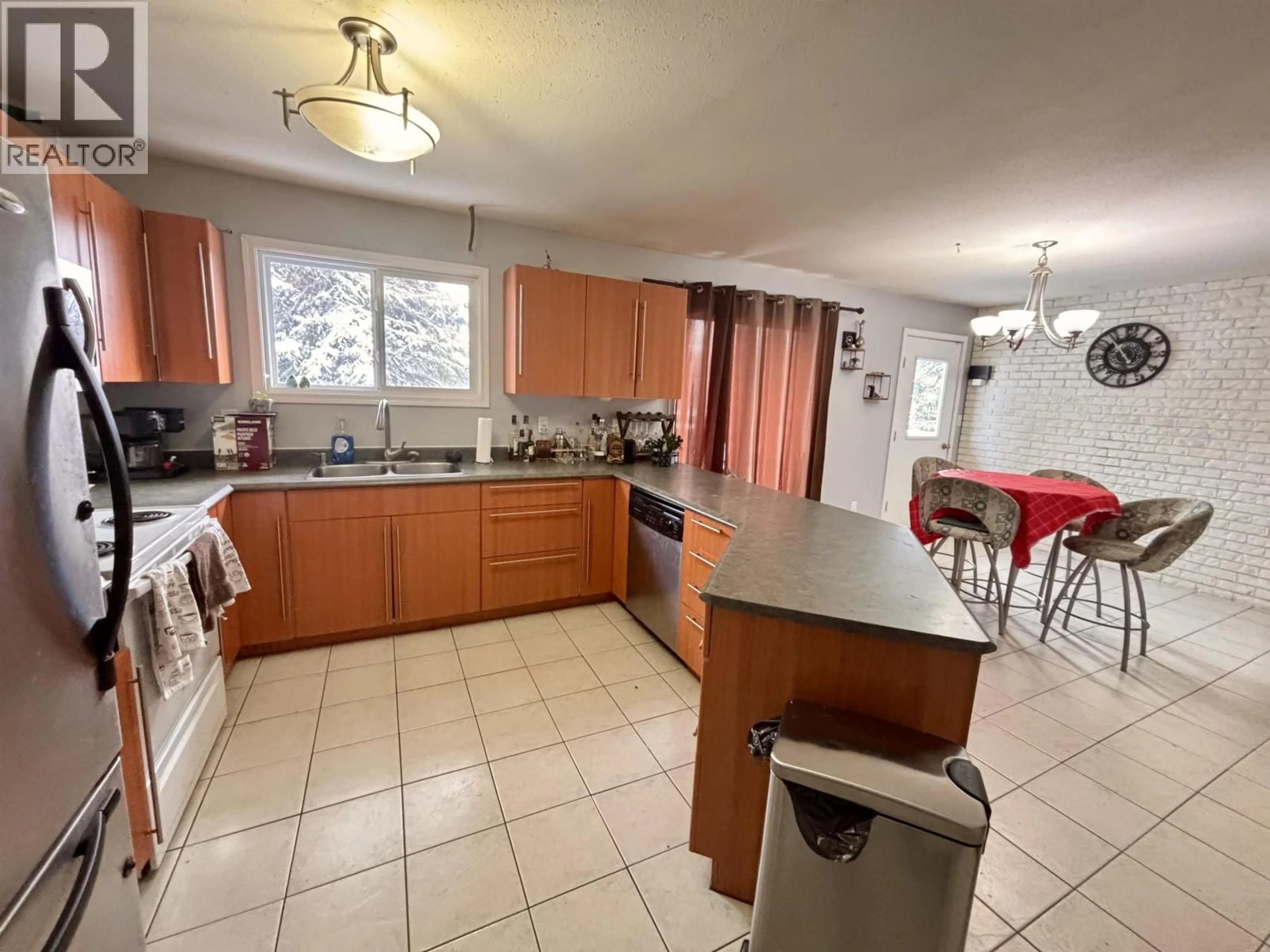 Unknown for 2253 BEDARD ROAD, Prince George British Columbia V2K1L4