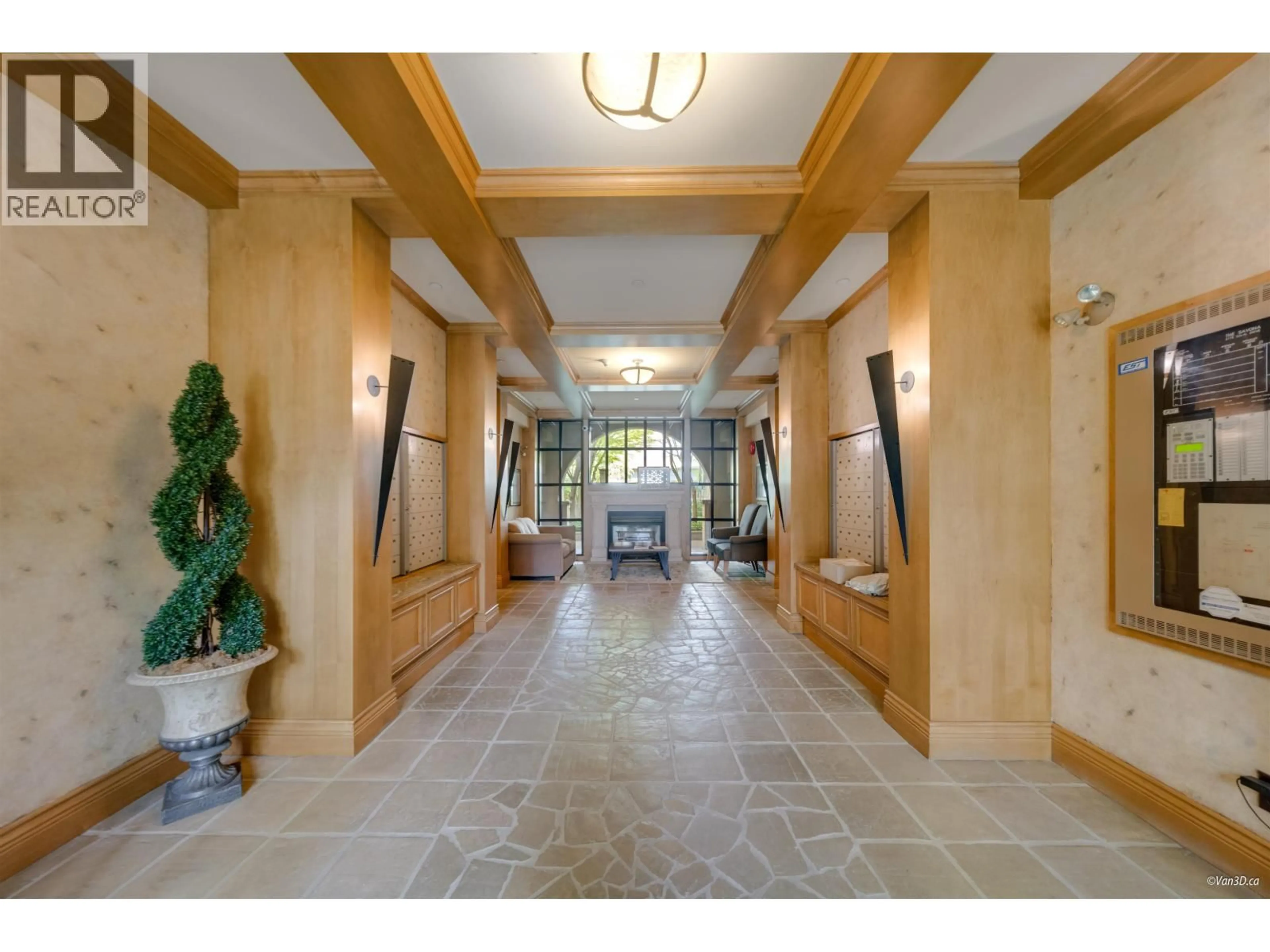 Indoor foyer for 206 - 2175 SALAL DRIVE, Vancouver British Columbia V6K4V2