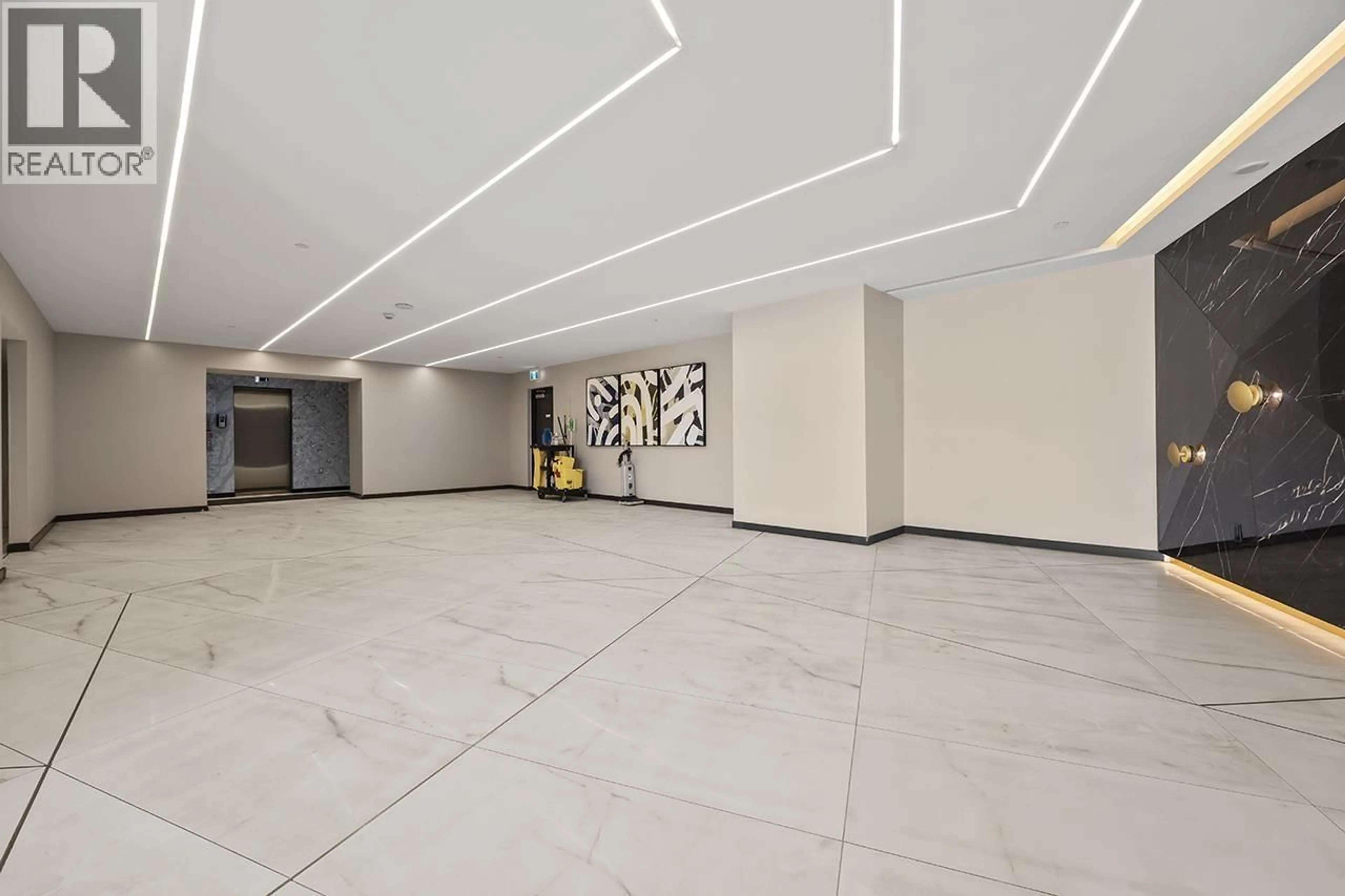 Unknown for 2108 - 5333 GORING STREET, Burnaby British Columbia V5B0B6