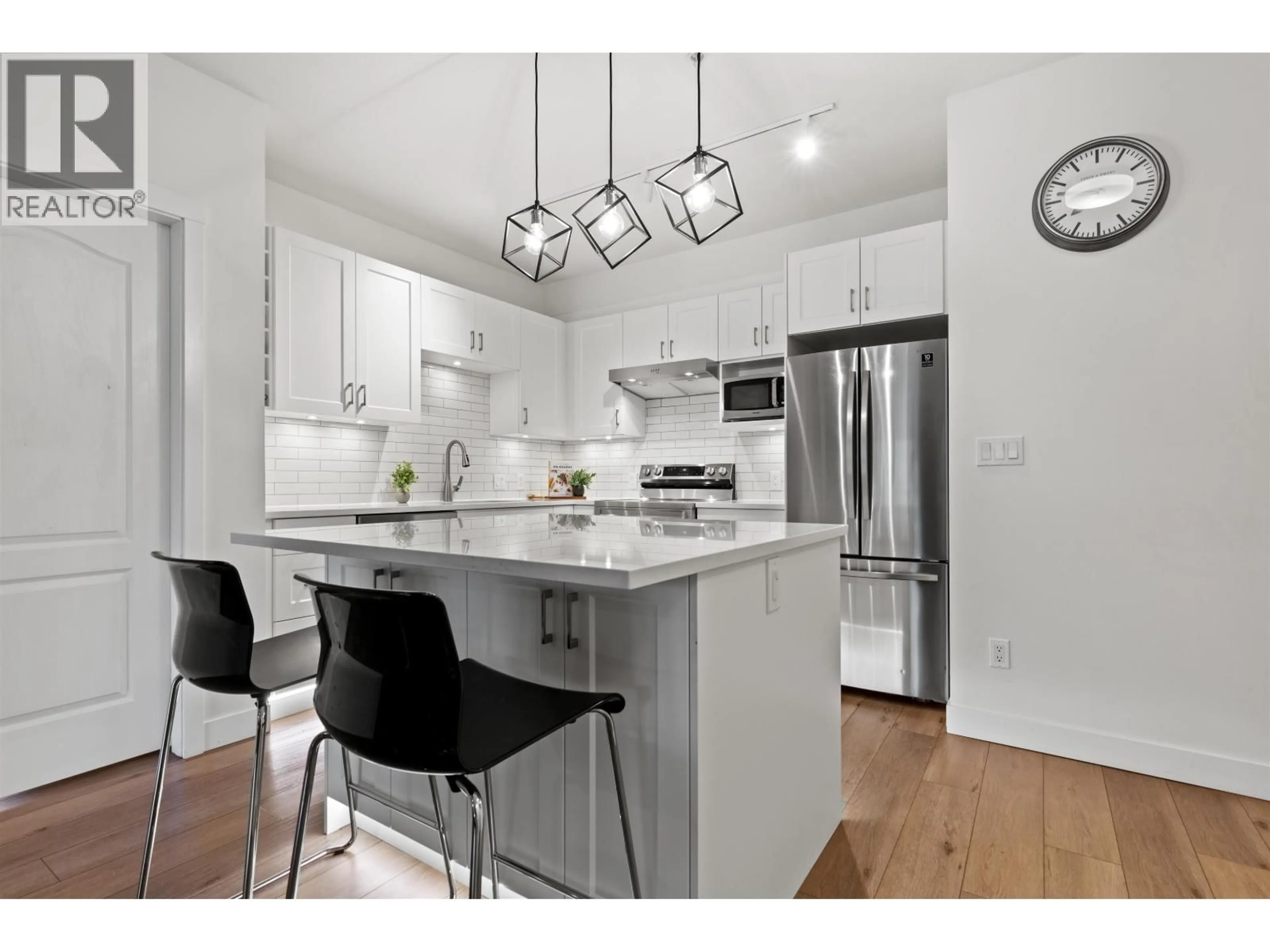 Open concept kitchen, unknown for 212 - 19091 MCMYN ROAD, Pitt Meadows British Columbia V3Y2S8