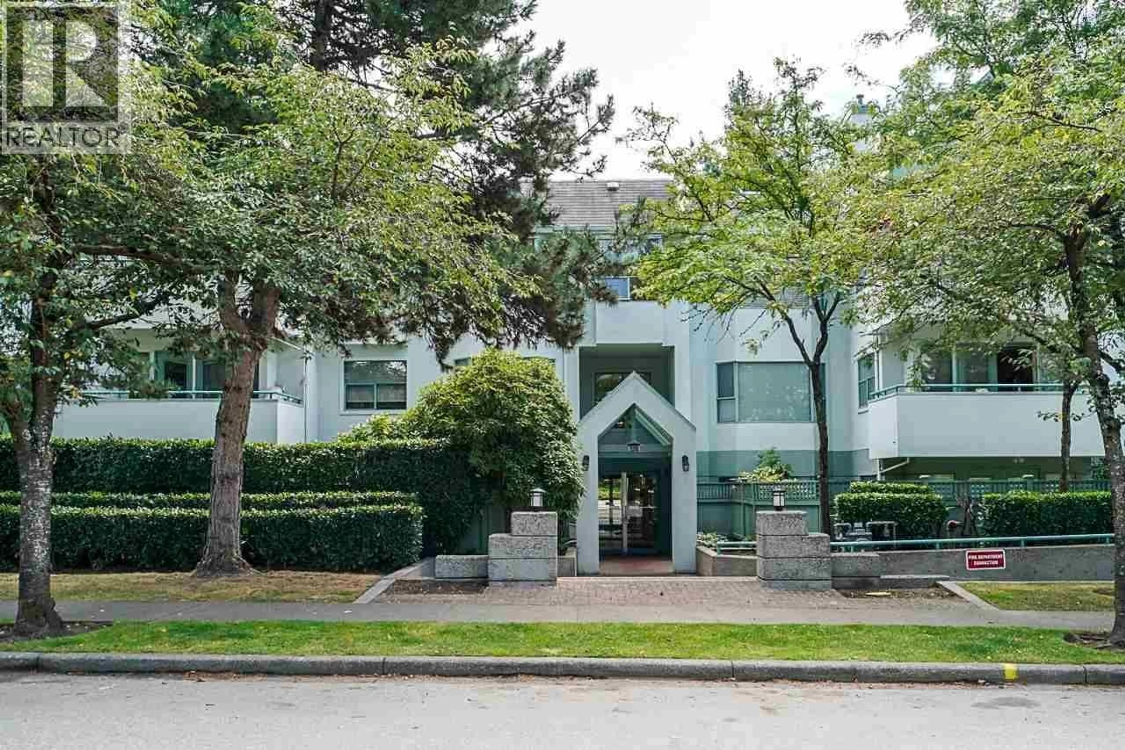 Unknown for 109 - 5250 VICTORY STREET, Burnaby British Columbia V5J5H2
