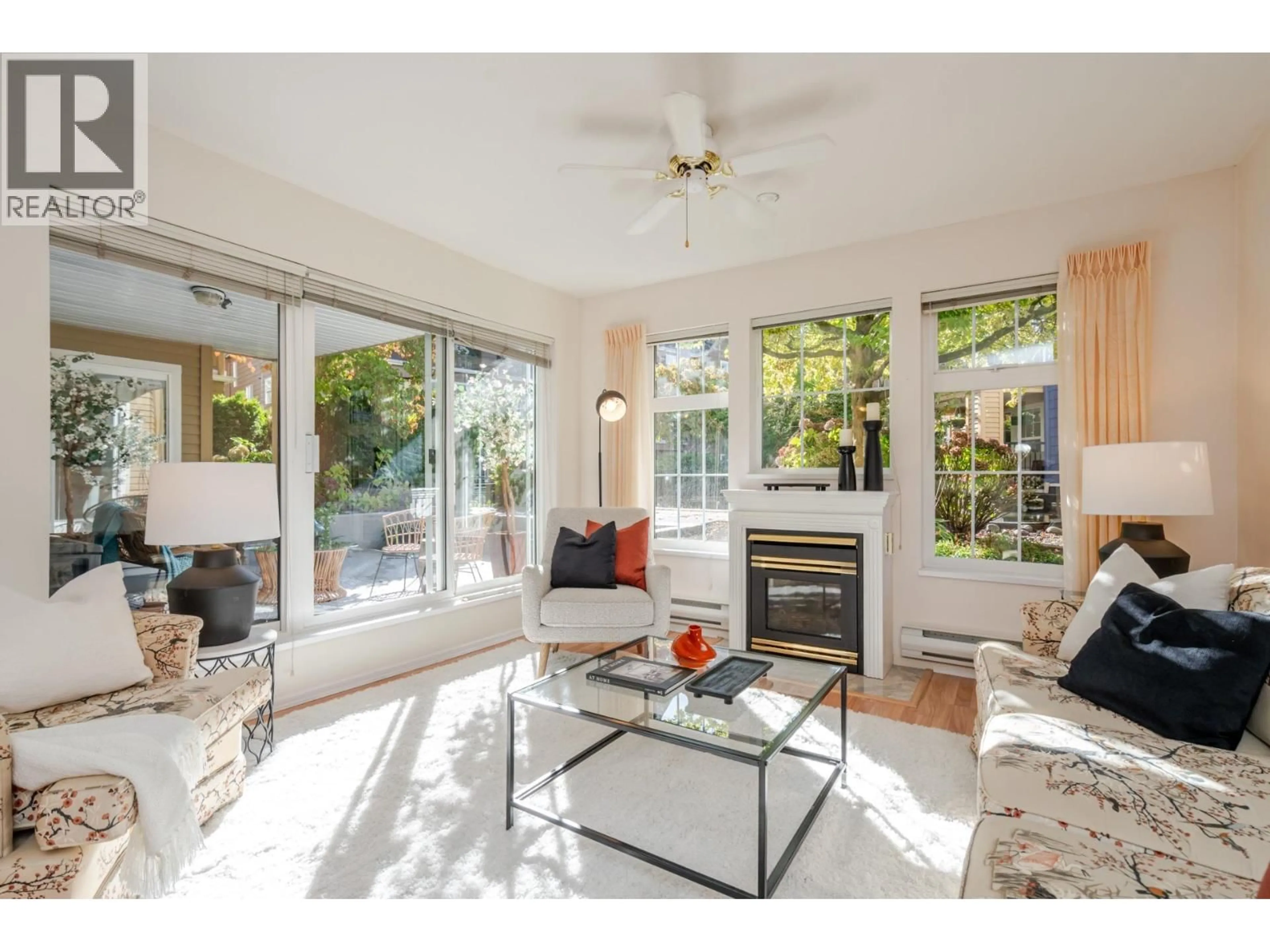 Living room with furniture, unknown for 108 - 5556 14TH AVENUE, Tsawwassen British Columbia V4M4E7