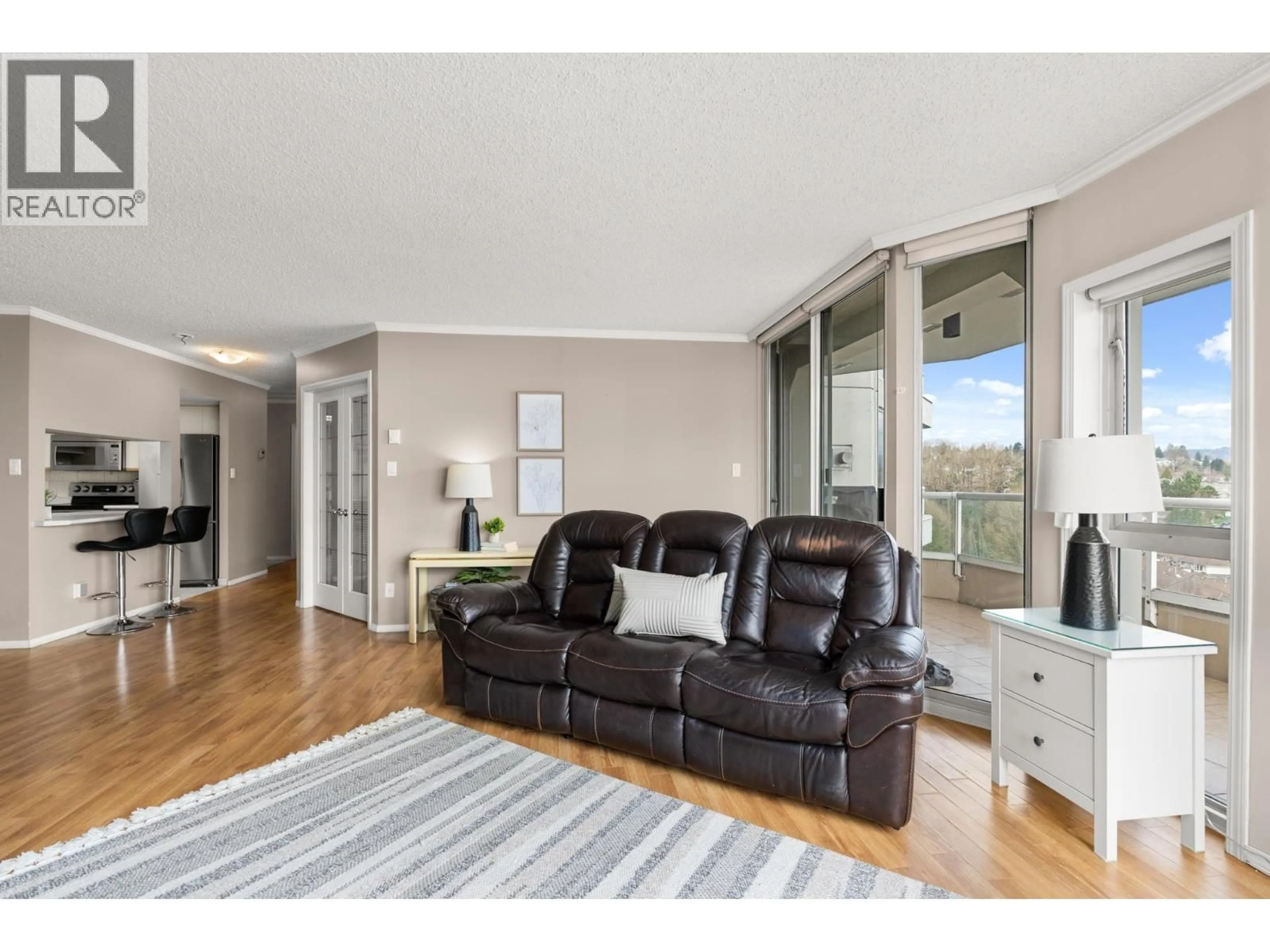 Living room with furniture, wood/laminate floor for 1404 - 71 JAMIESON COURT, New Westminster British Columbia V3L5R4