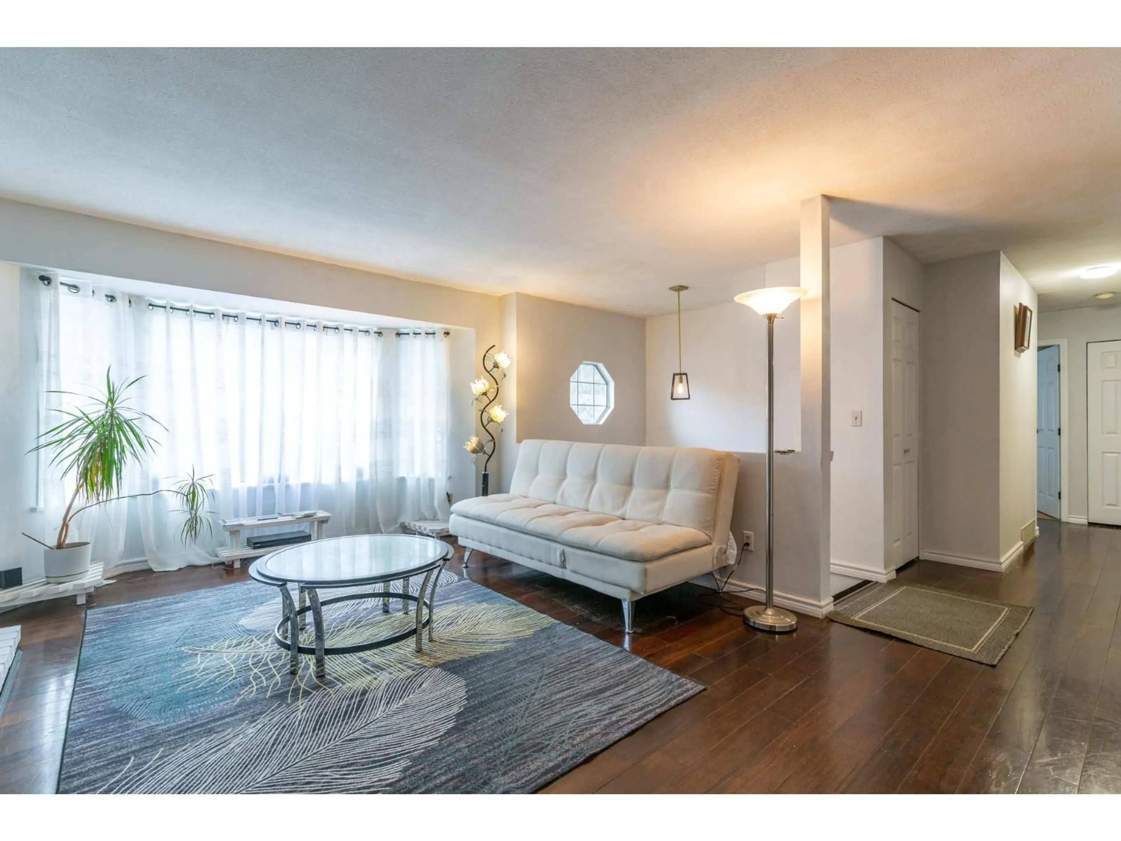 Living room with furniture, wood/laminate floor for 2970 CROSSLEY DRIVE, Abbotsford British Columbia V2T5G8