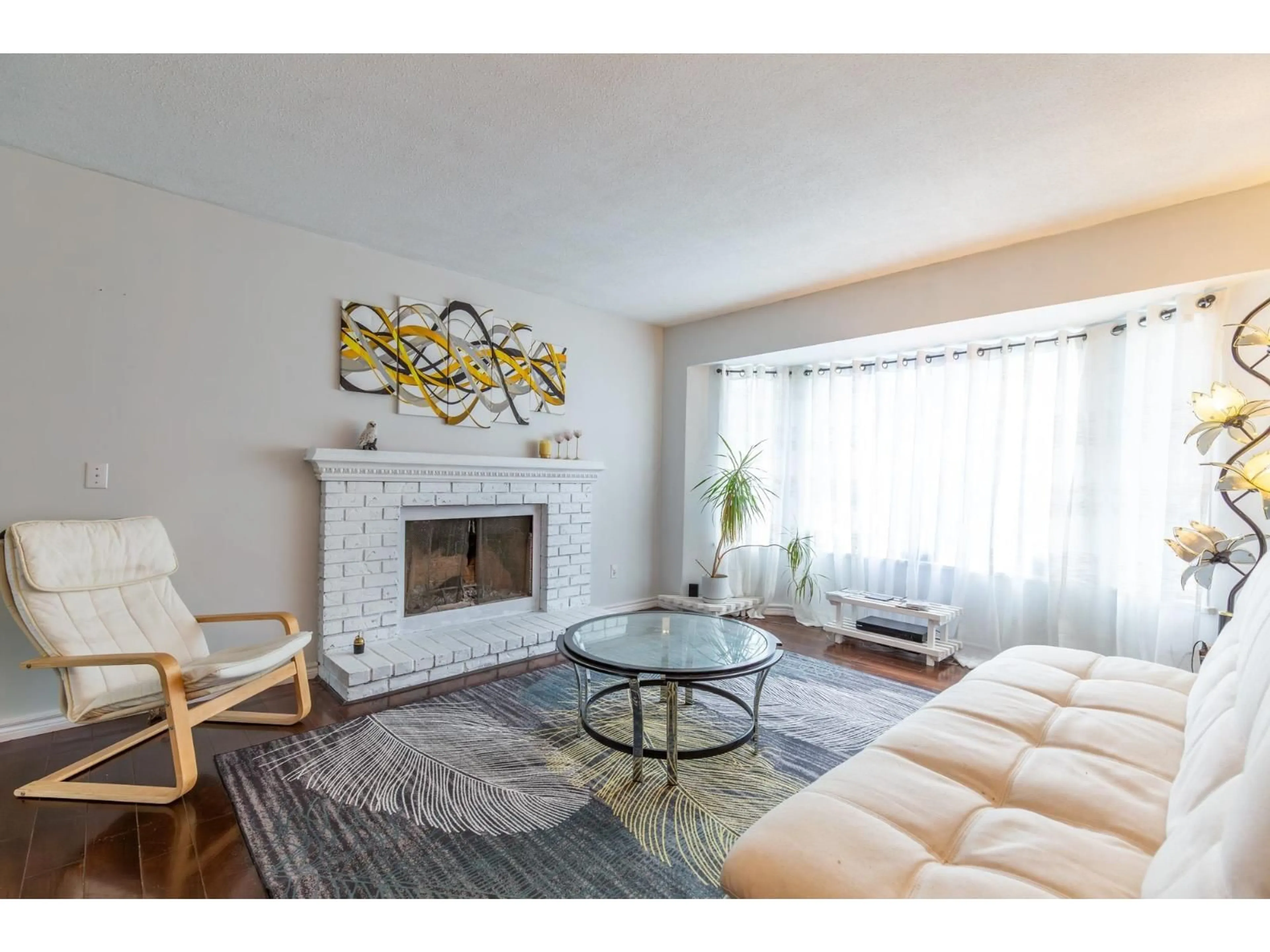 Living room with furniture, unknown for 2970 CROSSLEY DRIVE, Abbotsford British Columbia V2T5G8