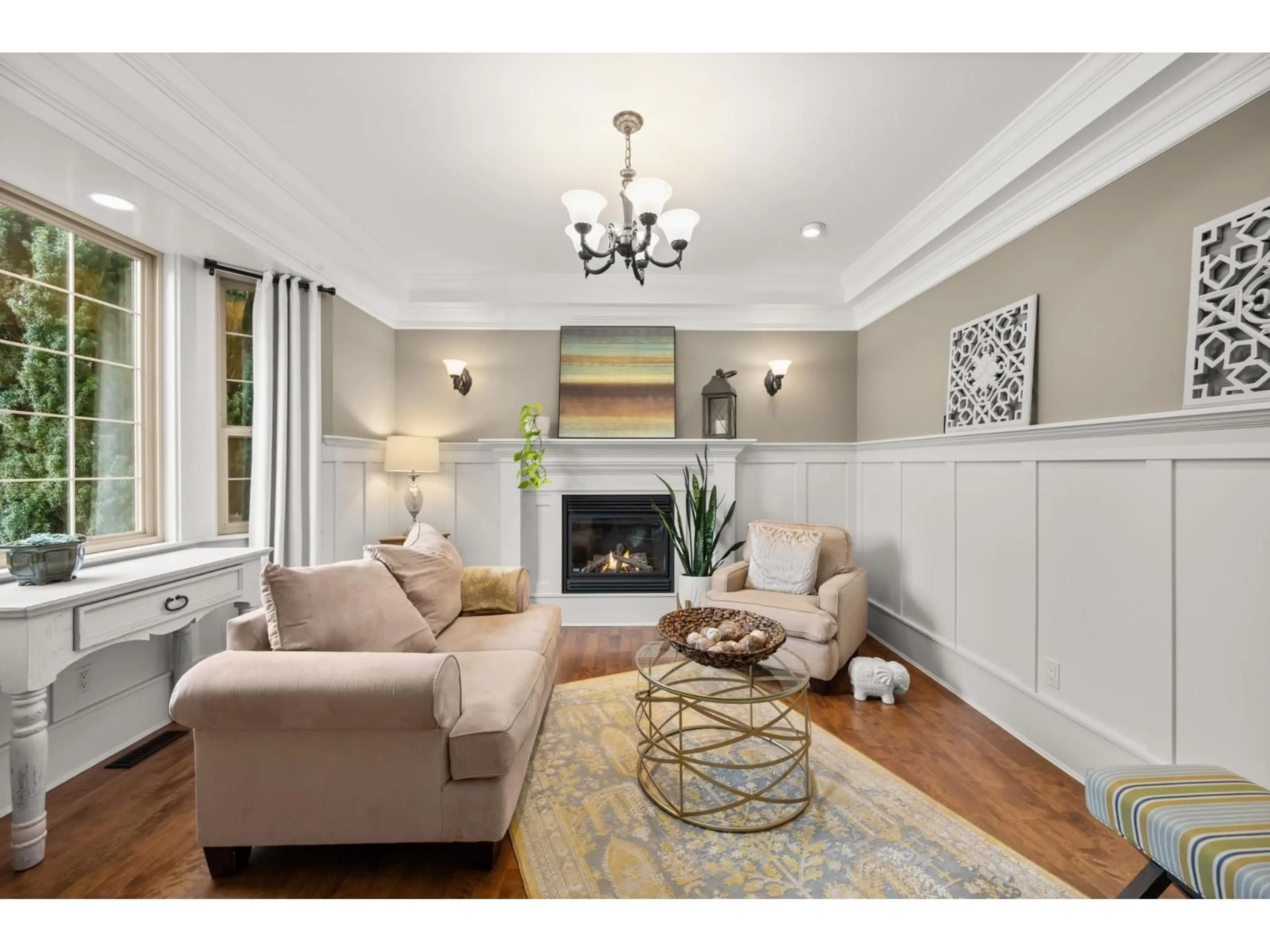 Living room with furniture, unknown for 18265 CLAYTONHILL DRIVE, Surrey British Columbia V3S7N5