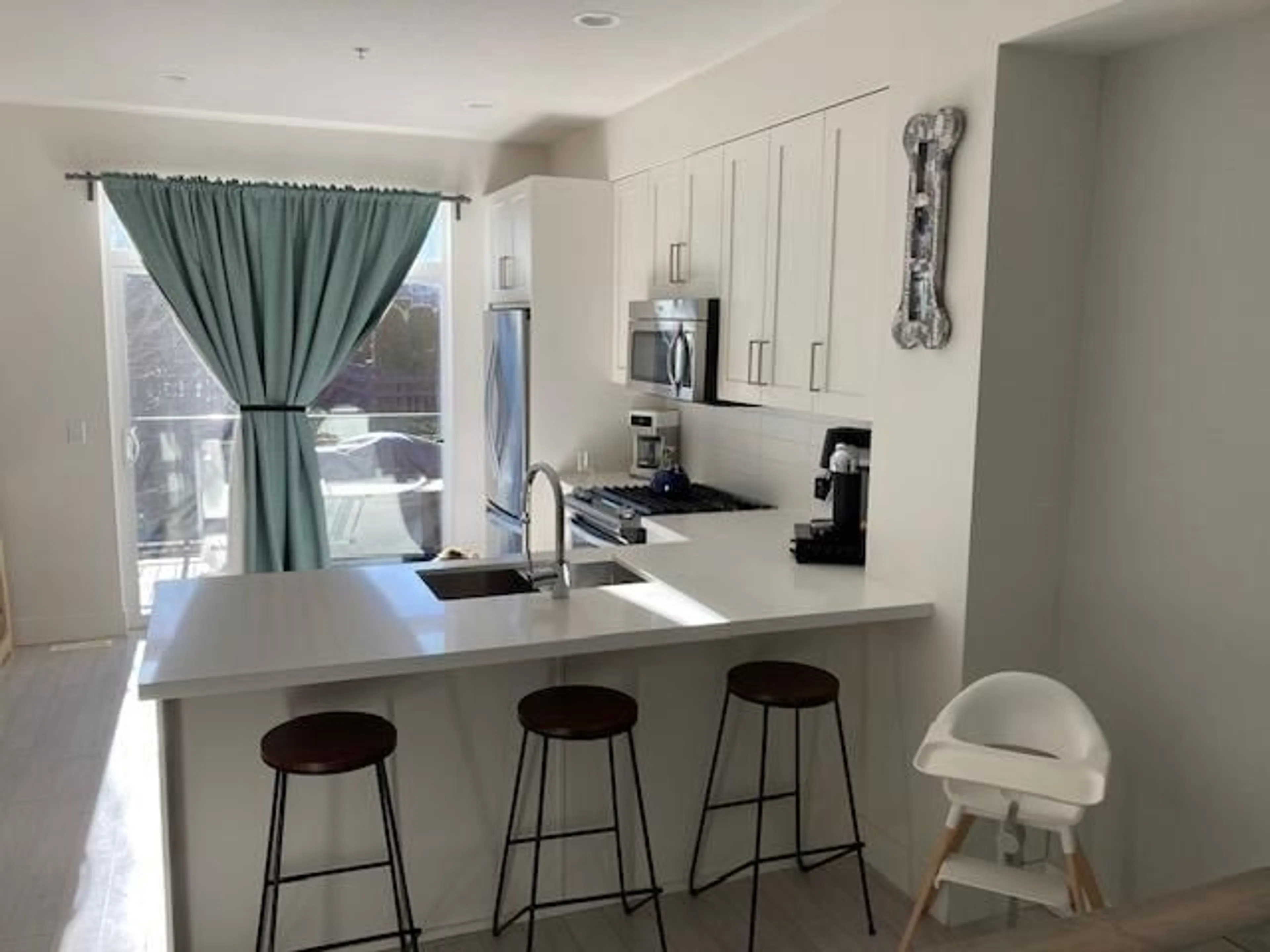 Open concept kitchen, unknown for 21 - 8570 204 STREET, Langley British Columbia V2Y0T9