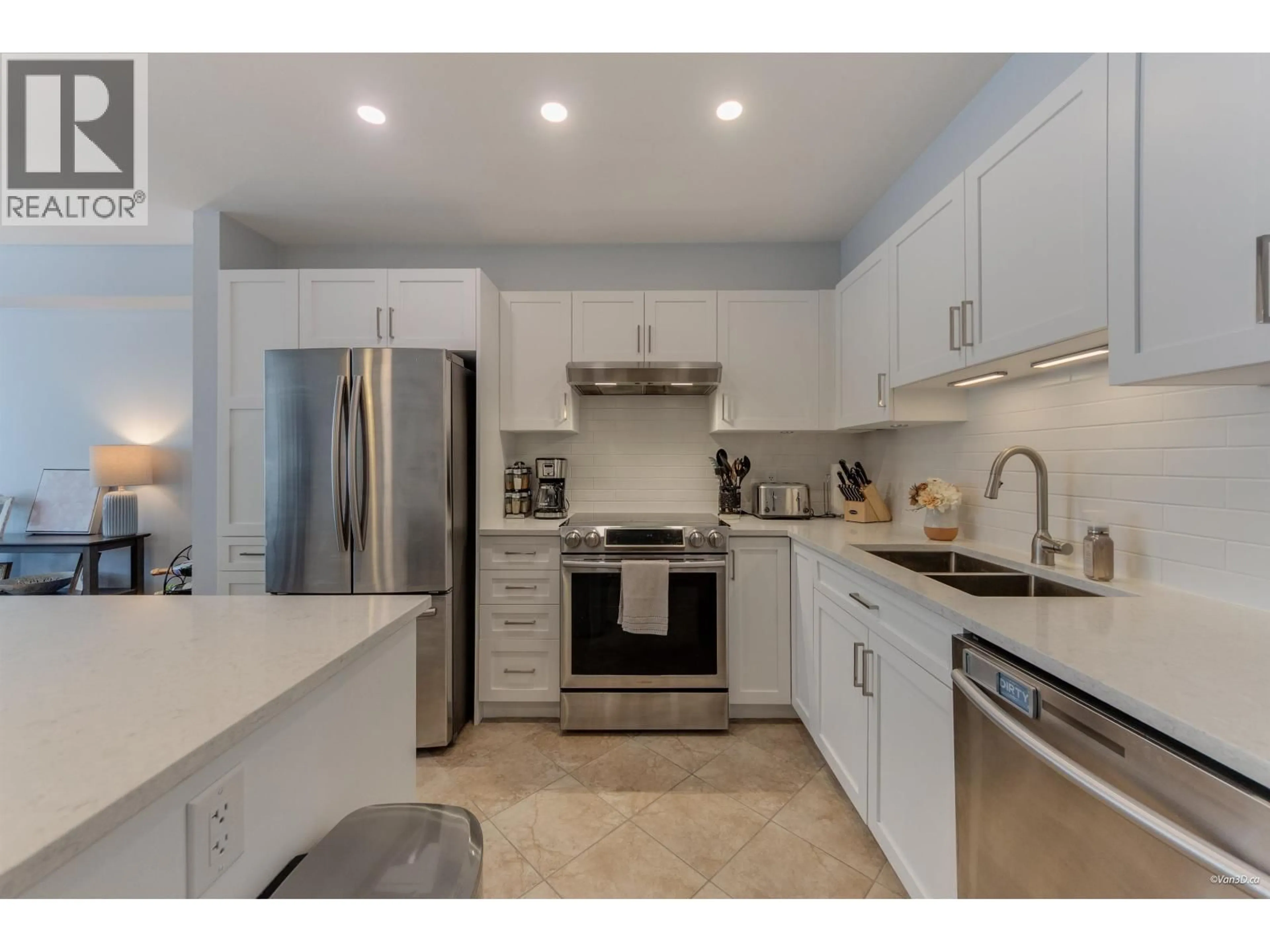 Unknown for 214 - 19677 MEADOW GARDENS WAY, Pitt Meadows British Columbia V3Y0A2