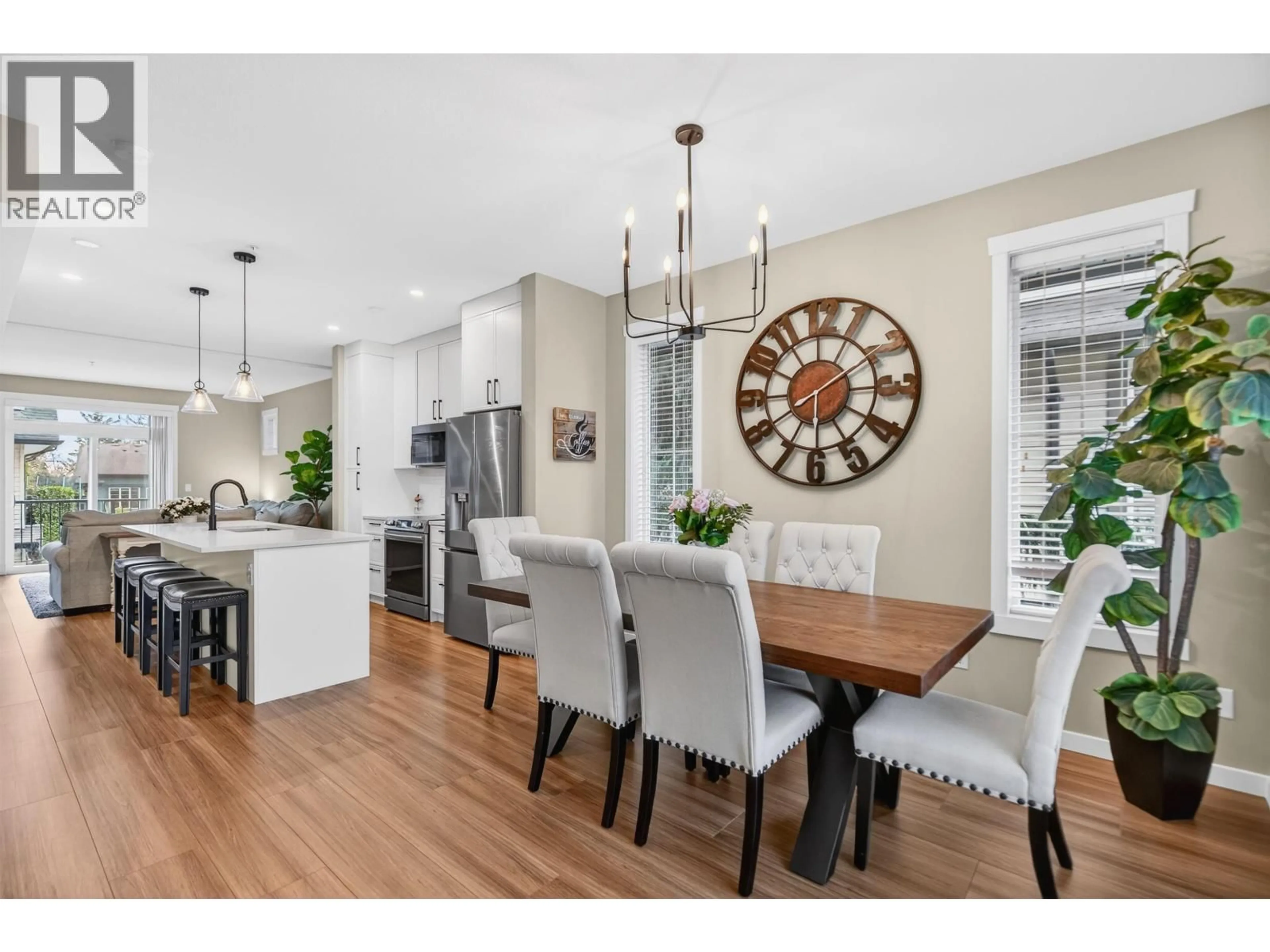 Open concept kitchen, wood/laminate floor for 110 - 13819 232 STREET, Maple Ridge British Columbia V4R0C7