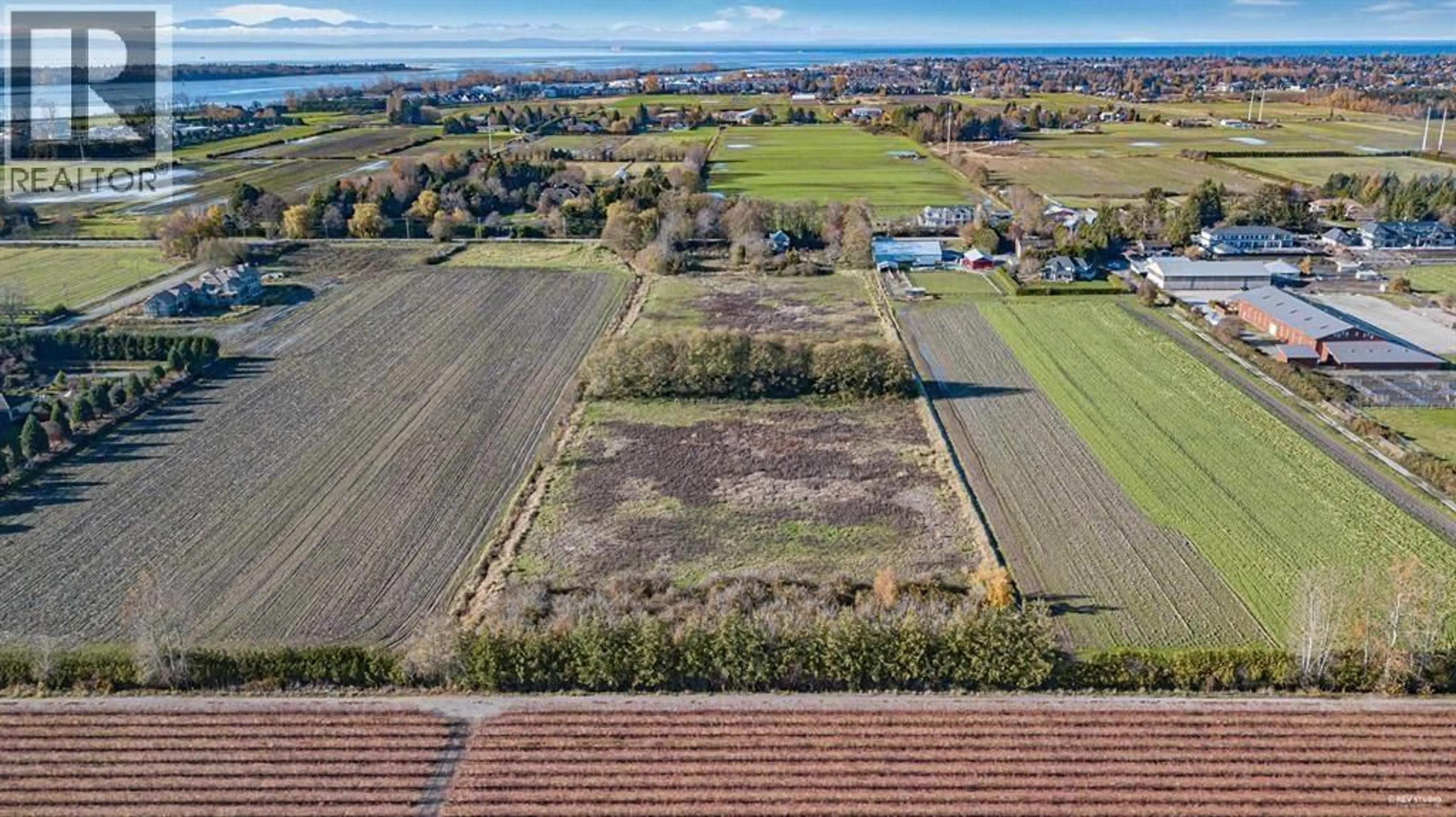 A pic from outside/outdoor area/front of a property/back of a property/a pic from drone, unknown for 12620 NO. 3 ROAD, Richmond British Columbia V7A1X5