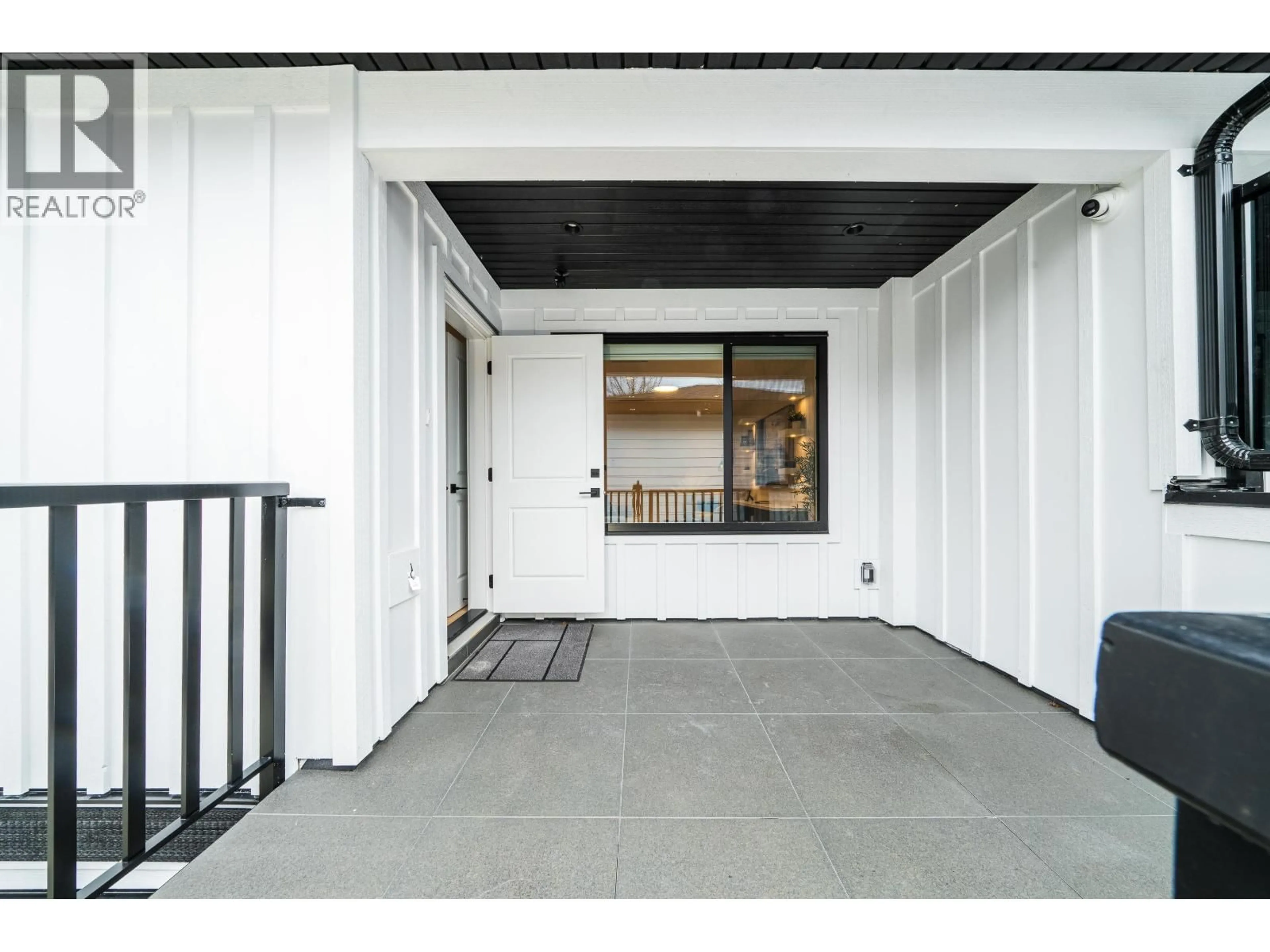 Unknown for 4919 VENABLES STREET, Burnaby British Columbia V5B1X8