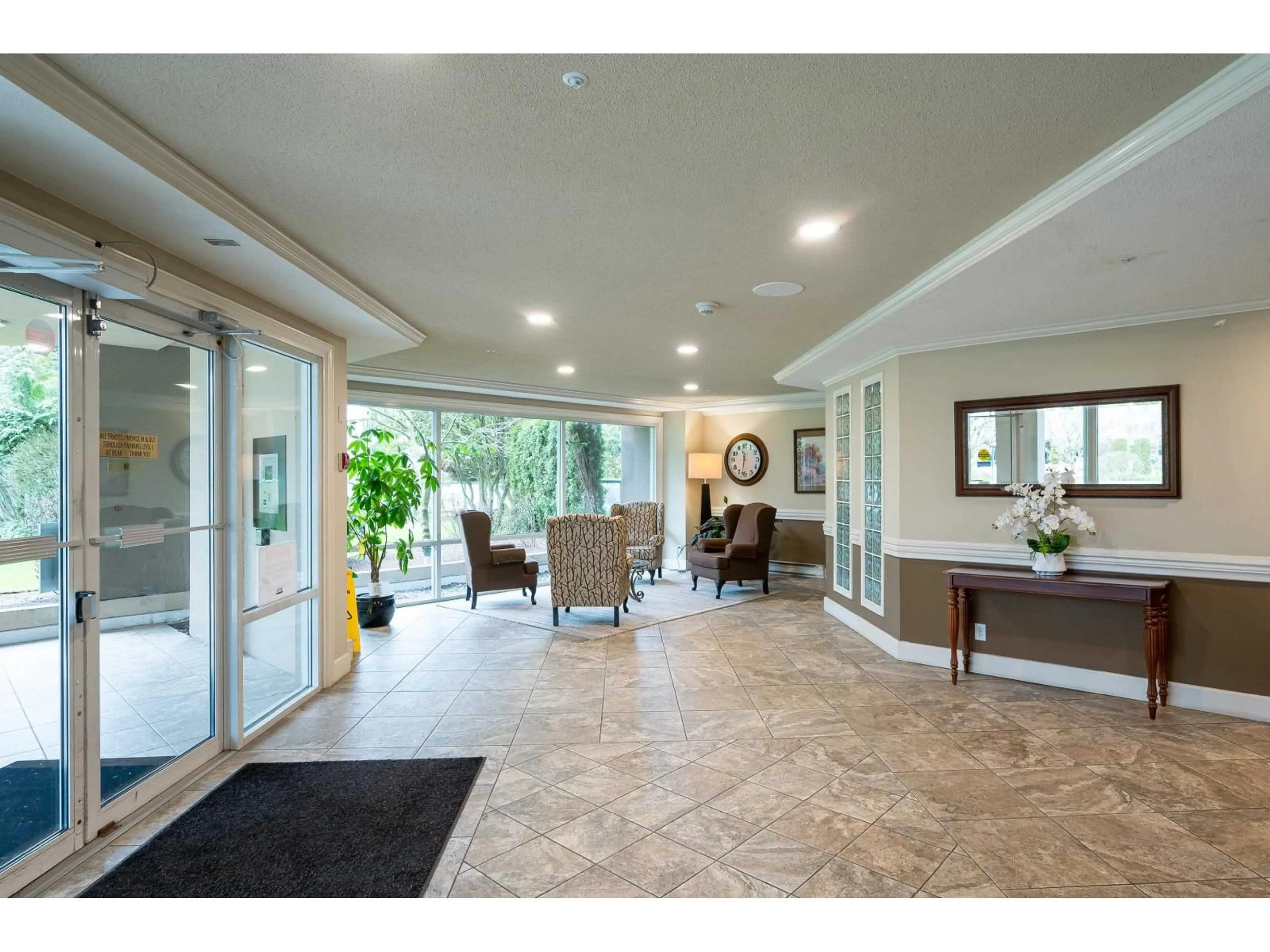 Indoor foyer for 102 - 3170 GLADWIN ROAD, Langley British Columbia V2T5T1