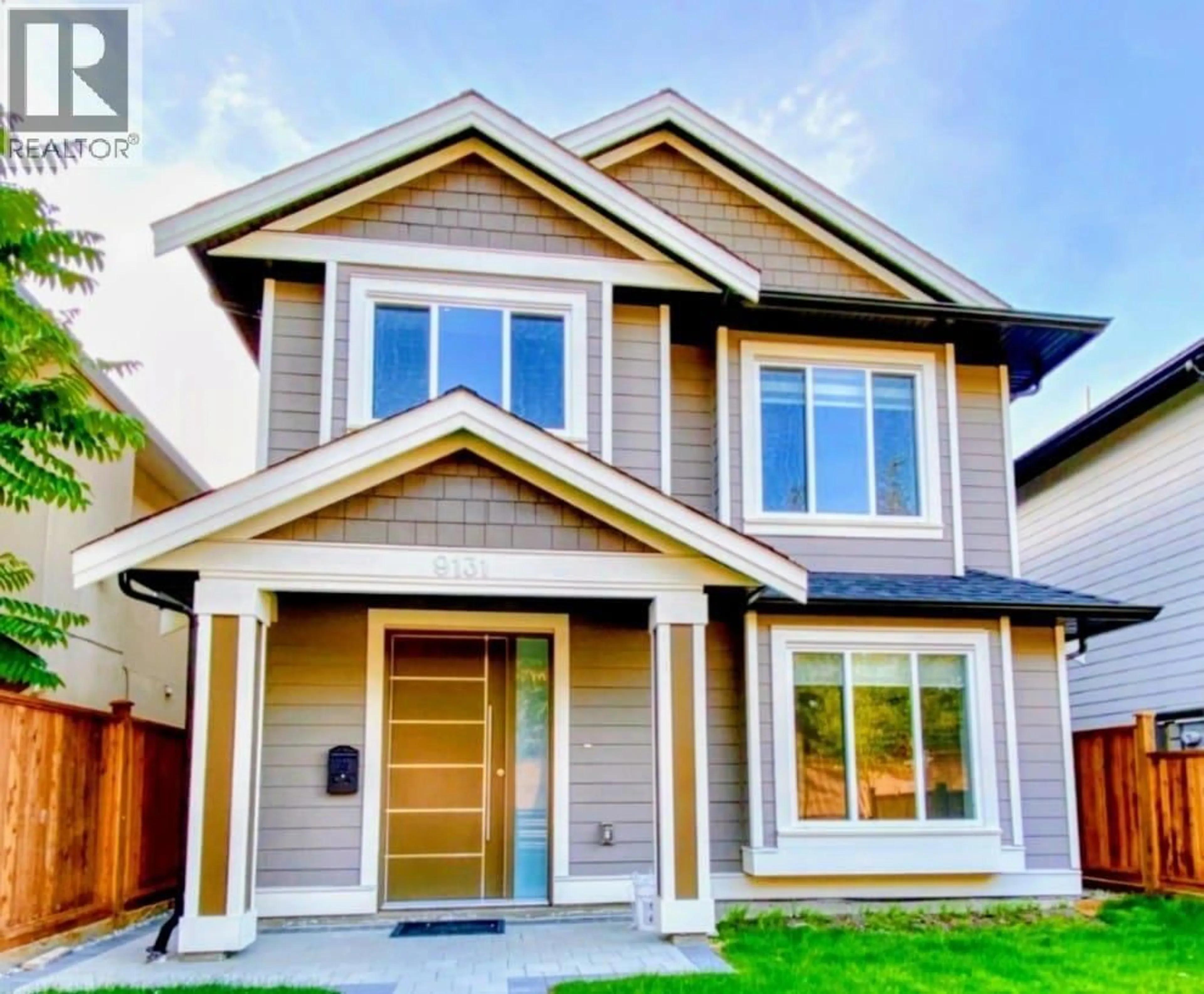 Home with vinyl exterior material, street for 9131 STEVESTON HIGHWAY, Richmond British Columbia V7A1M6