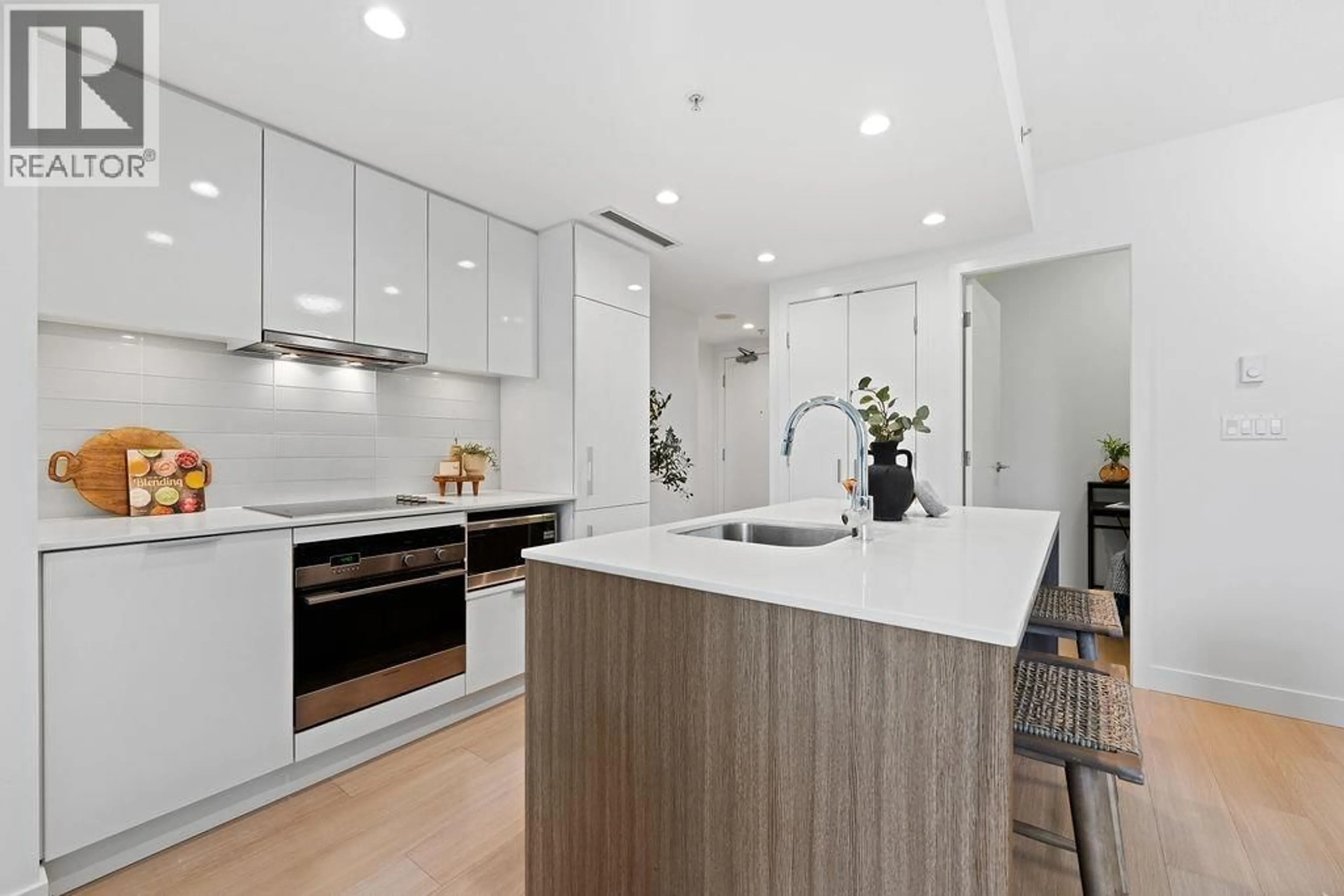 Open concept kitchen, unknown for 1106 - 1308 HORNBY STREET, Vancouver British Columbia V6Z0C5