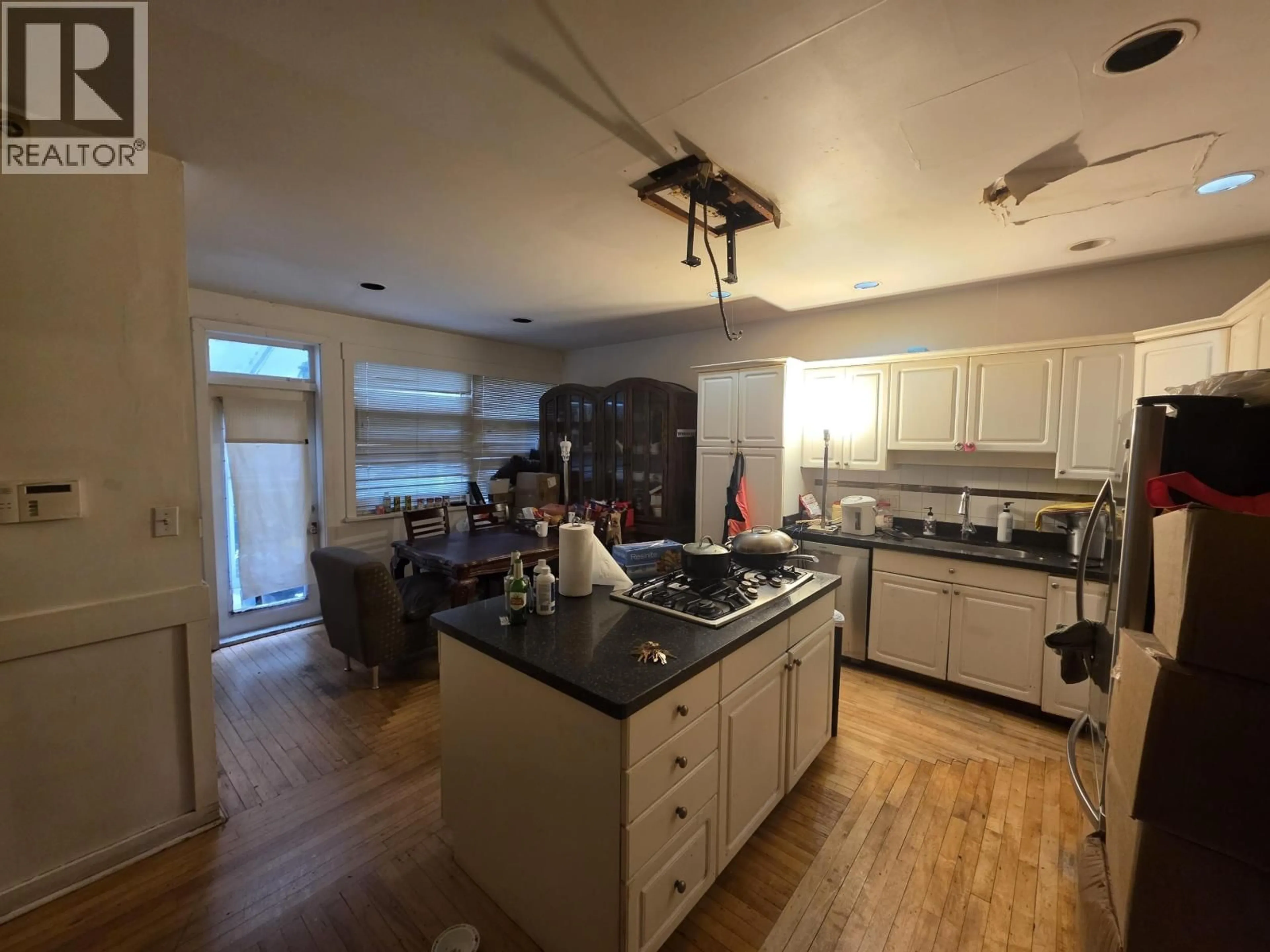 Open concept kitchen, unknown for 345 13TH AVENUE, Vancouver British Columbia V5Y1W2