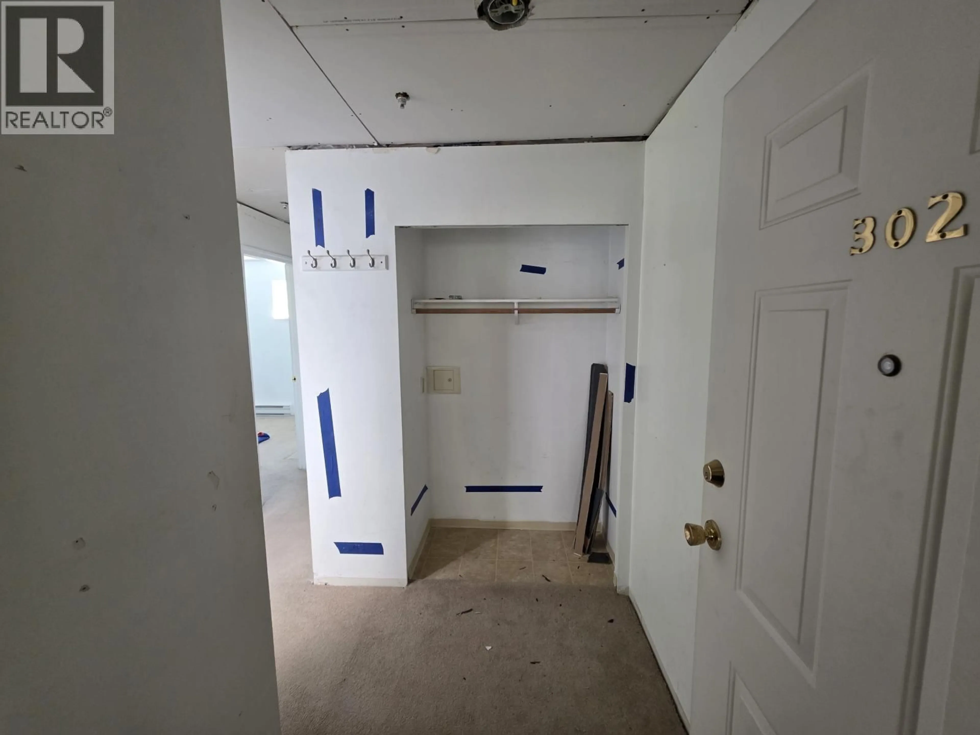 A pic of a room for 302 - 723 TWELFTH STREET, New Westminster British Columbia V3M4J8