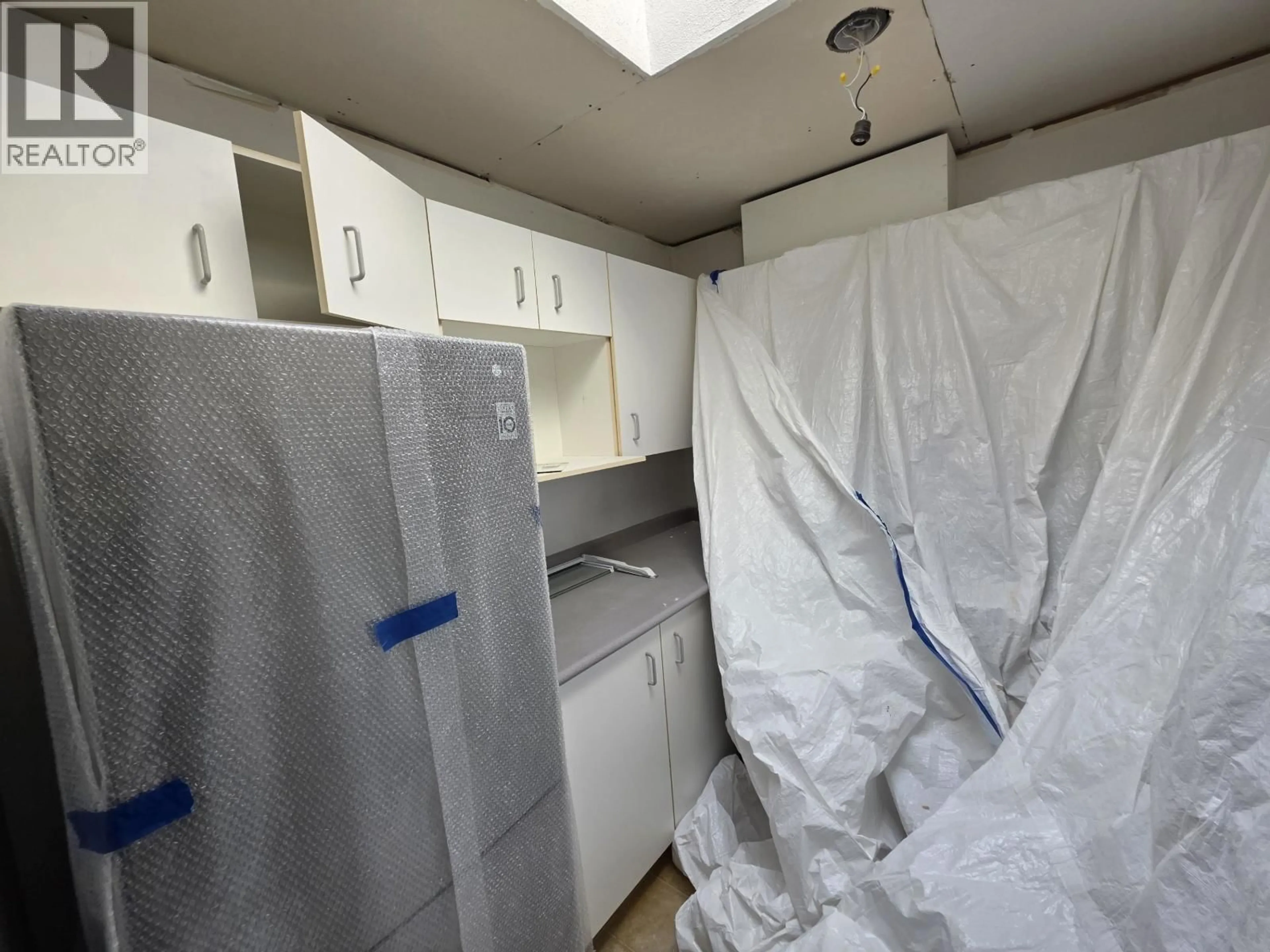 Unknown for 302 - 723 TWELFTH STREET, New Westminster British Columbia V3M4J8