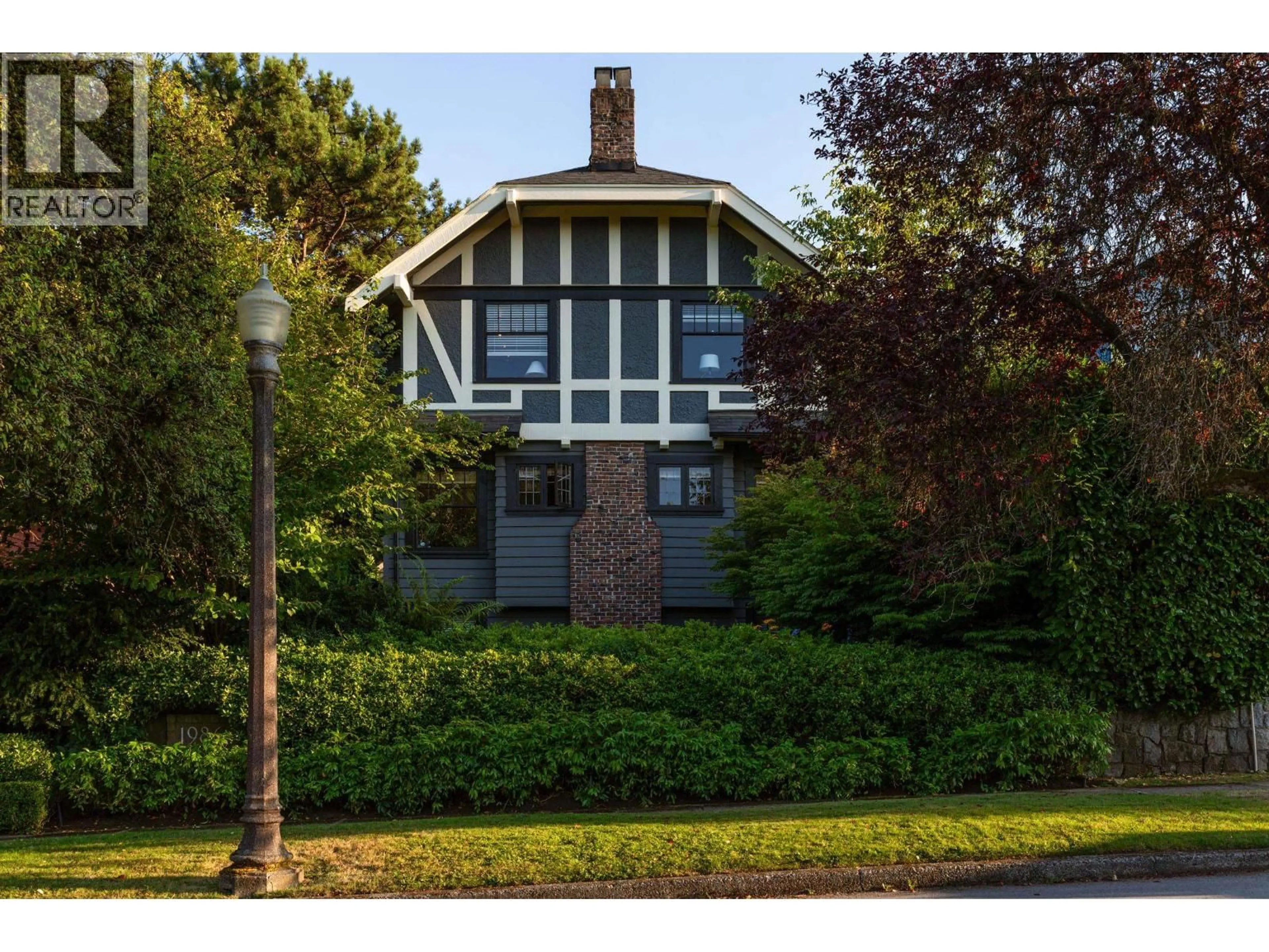 Home with brick exterior material, street for 1986 36TH AVENUE, Vancouver British Columbia V6M1K8