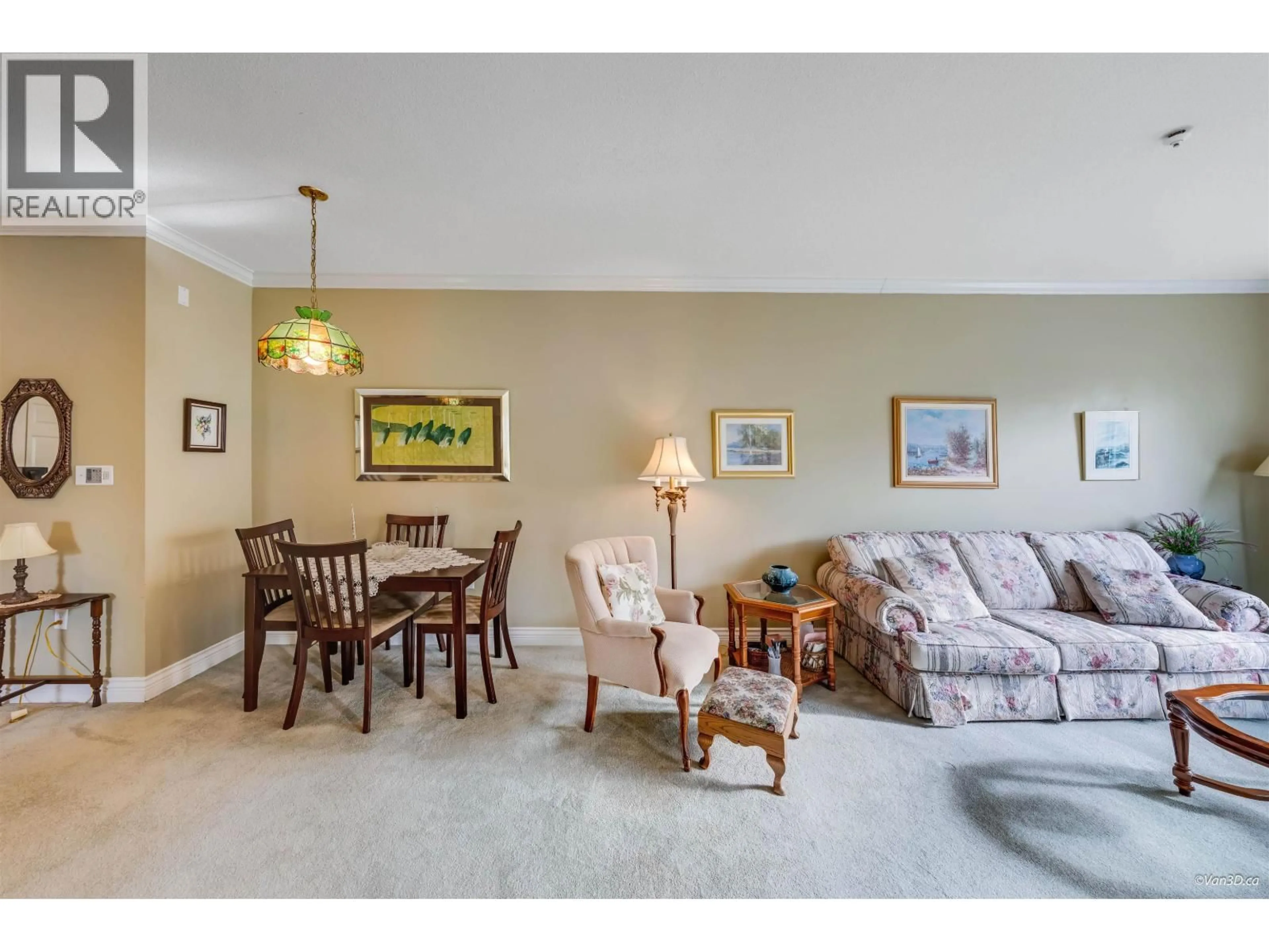 Living room with furniture, unknown for 315 - 2985 PRINCESS CRESCENT, Coquitlam British Columbia V3B7P3