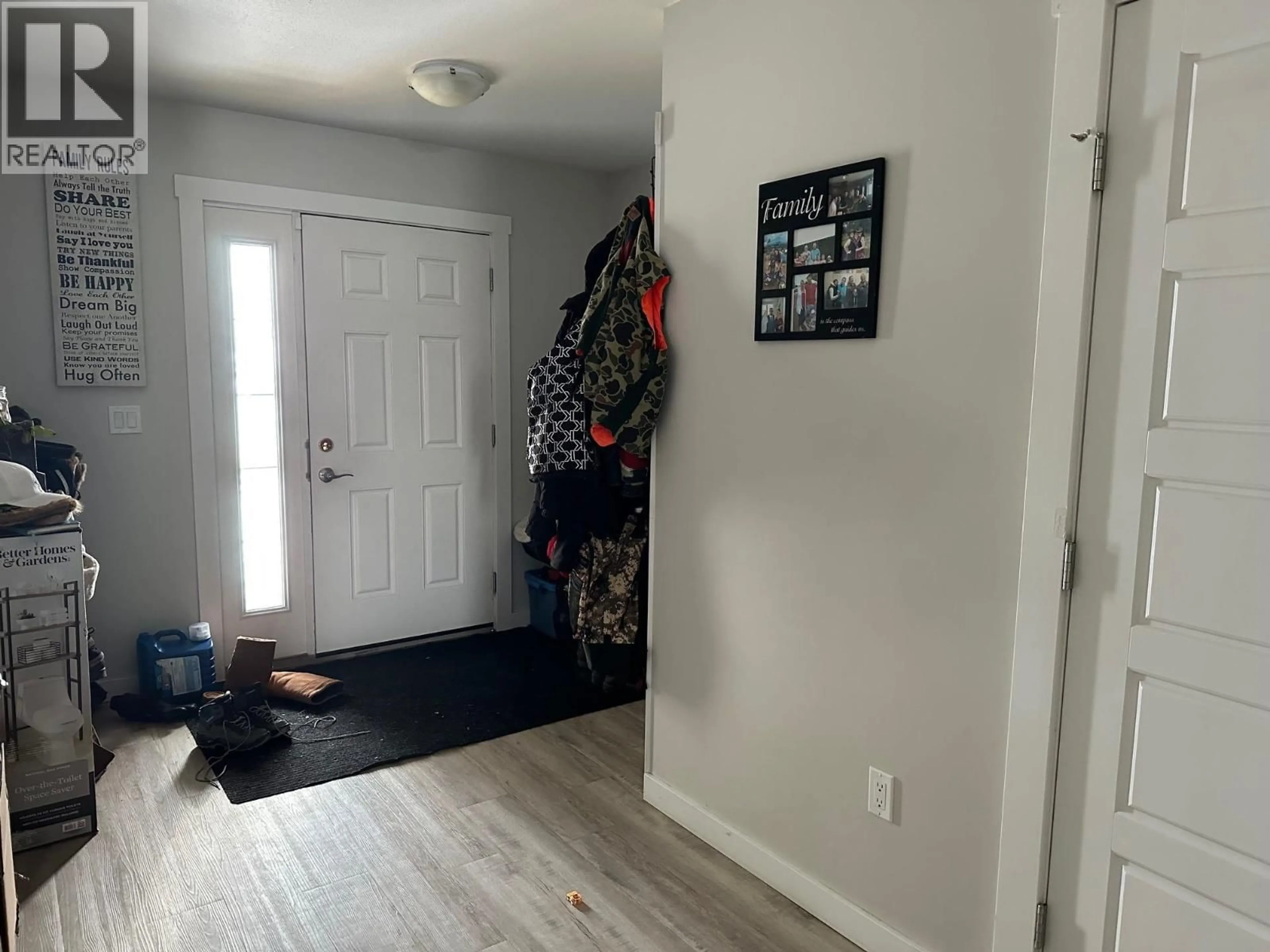 Indoor entryway for 8142 87 AVENUE, Fort St. John British Columbia V1J0M5