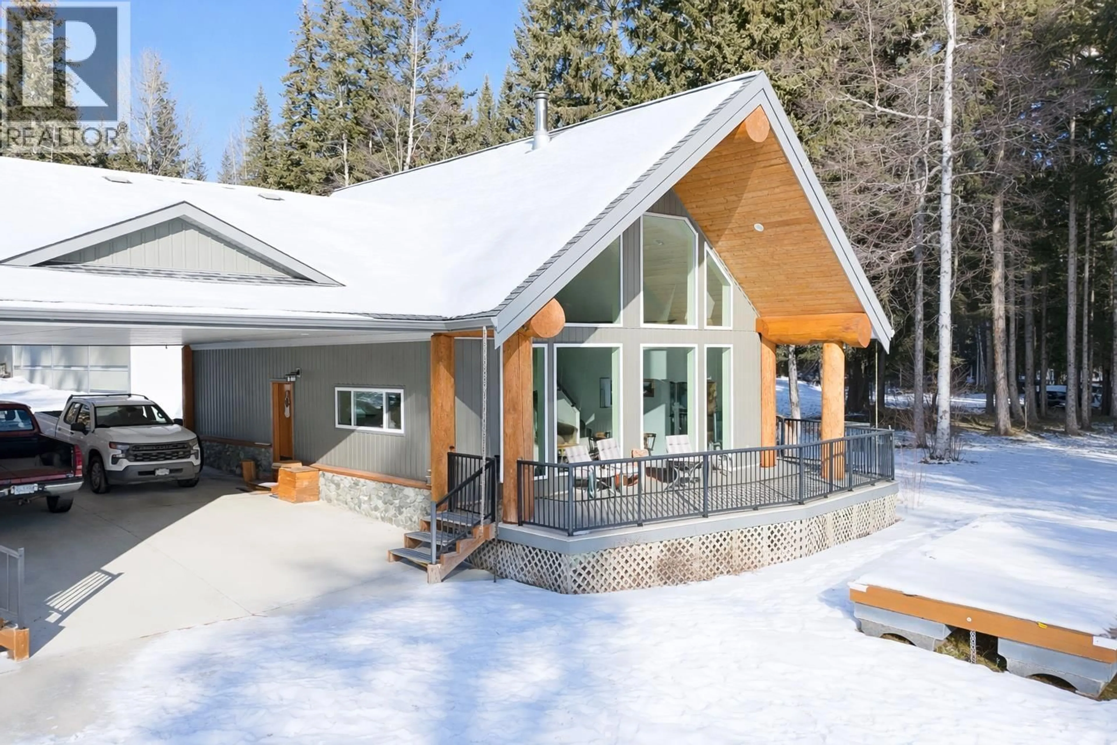 Patio, mountain view for 7407 JOHNSTONE ROAD, Bridge Lake British Columbia V0K1X2