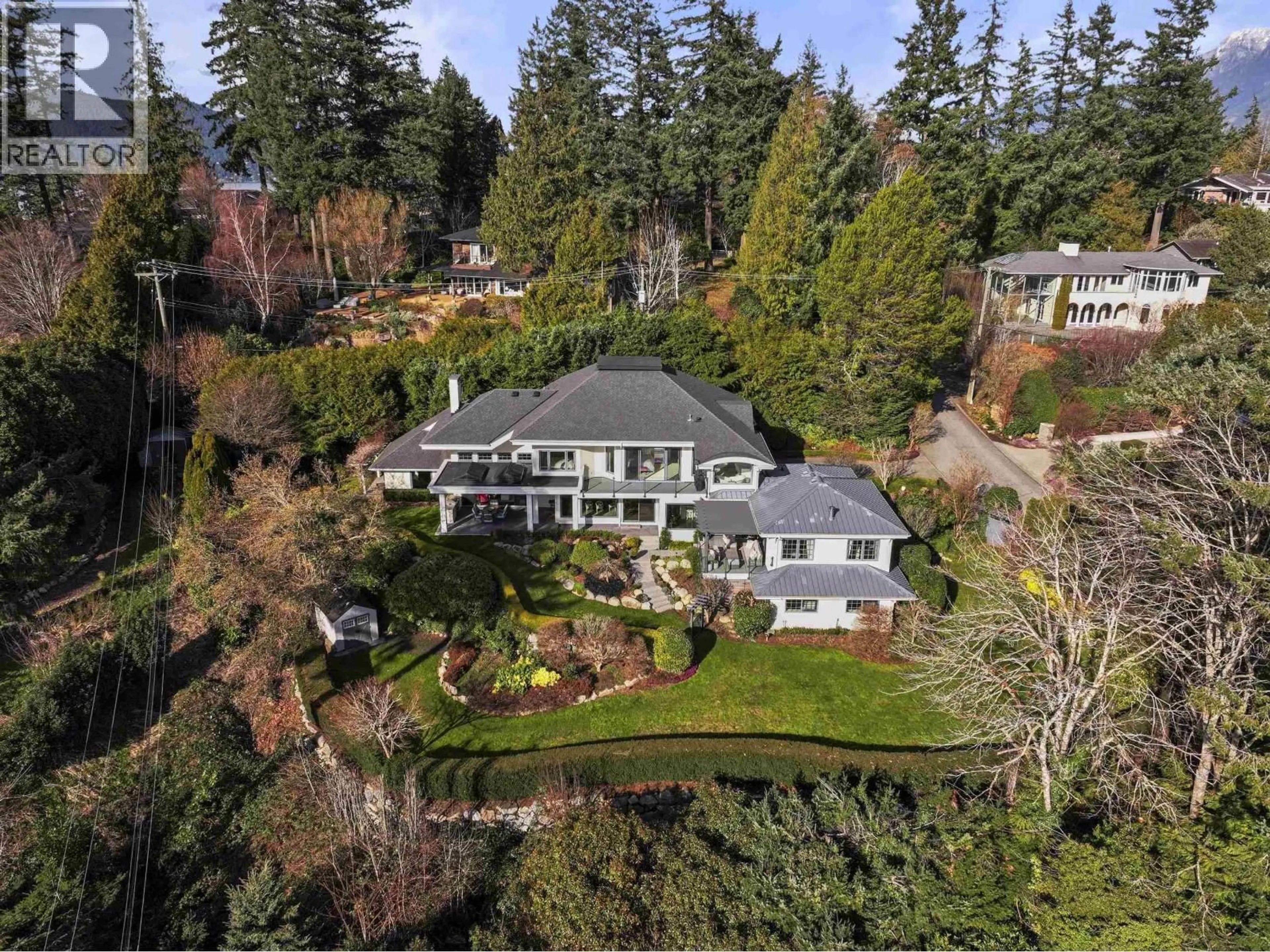 A pic from outside/outdoor area/front of a property/back of a property/a pic from drone, unknown for 6215 OVERSTONE DRIVE, West Vancouver British Columbia V7W1X7