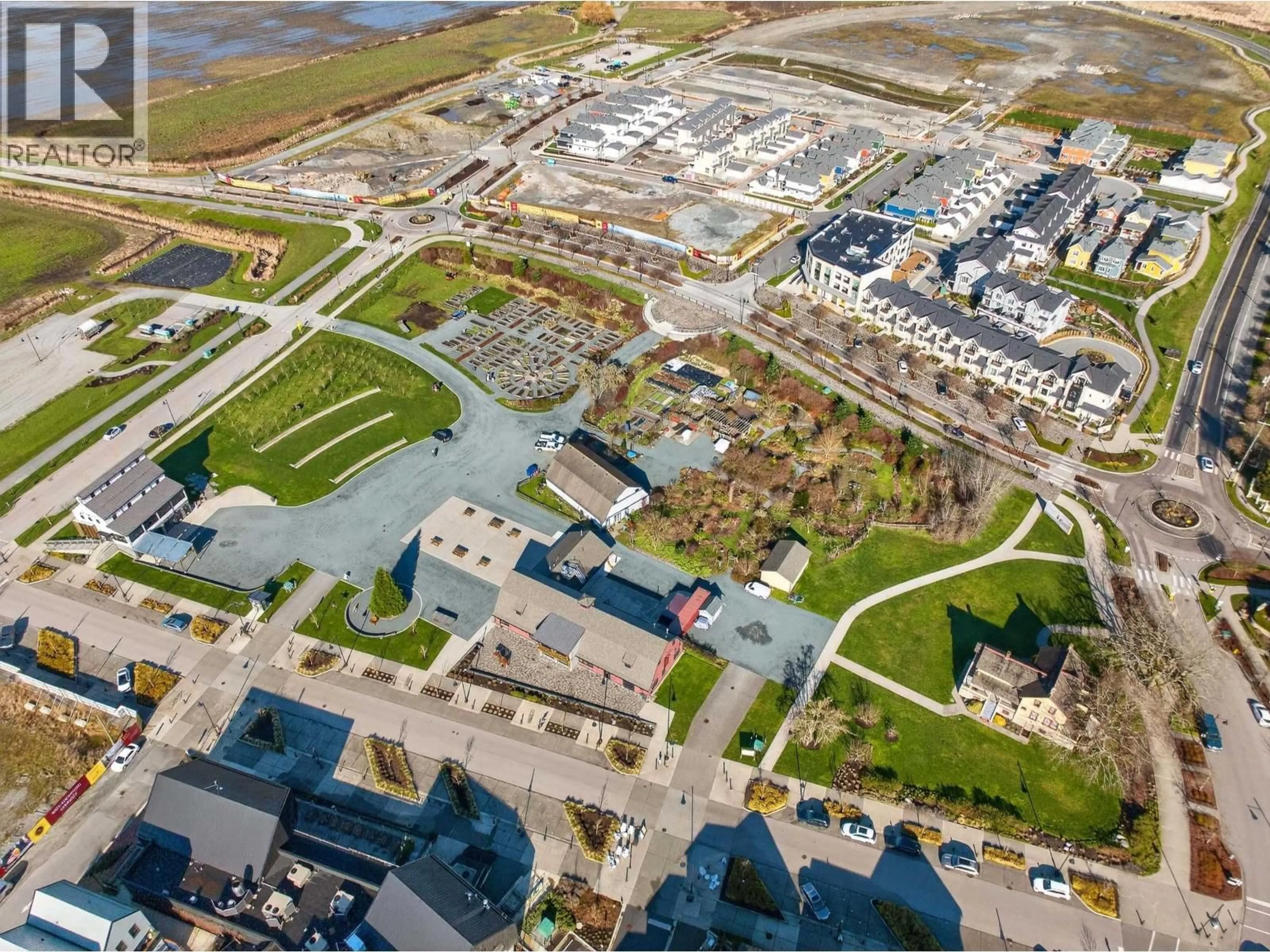 A pic from outside/outdoor area/front of a property/back of a property/a pic from drone, street for 201 - 251 BOUNDARY BAY ROAD, Delta British Columbia V4L0B6