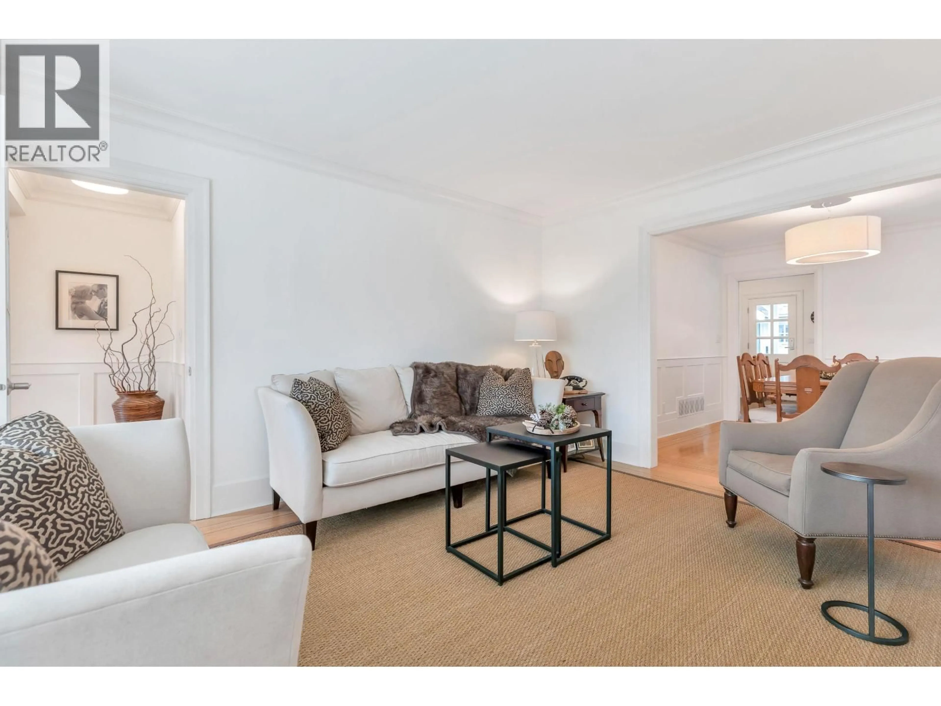 Living room with furniture, unknown for 3955 DUNBAR STREET, Vancouver British Columbia V6S2E3