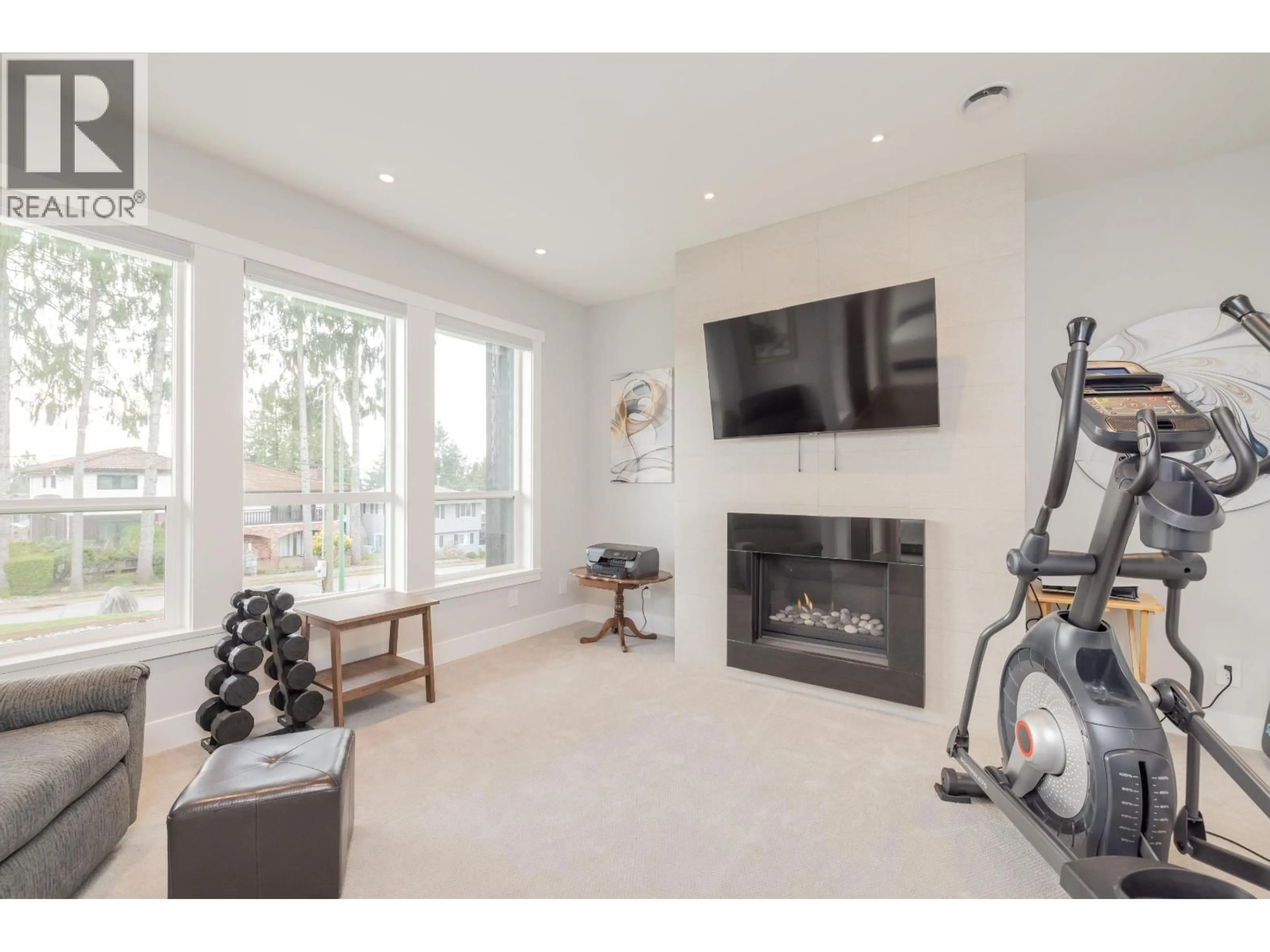 Unknown for 7139 PAULUS CRESCENT, Burnaby British Columbia V5A1P4