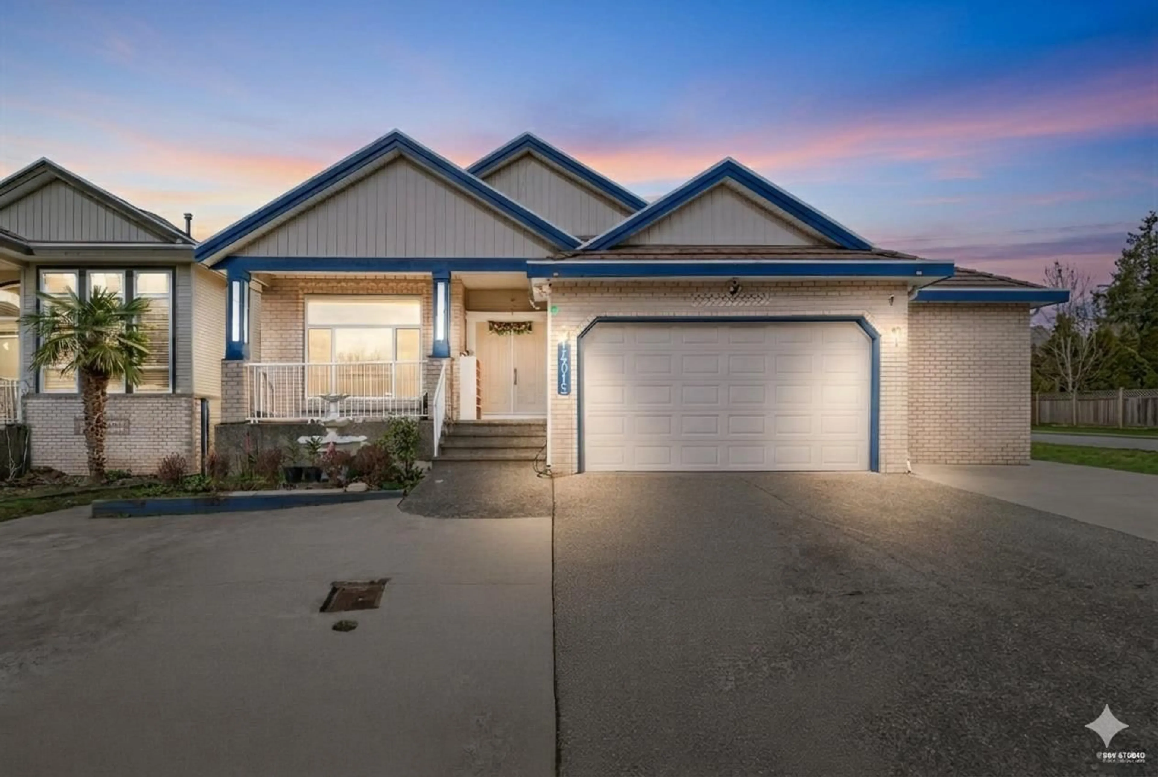 Home with vinyl exterior material, street for 14015 82 AVENUE, Surrey British Columbia V3W1M8