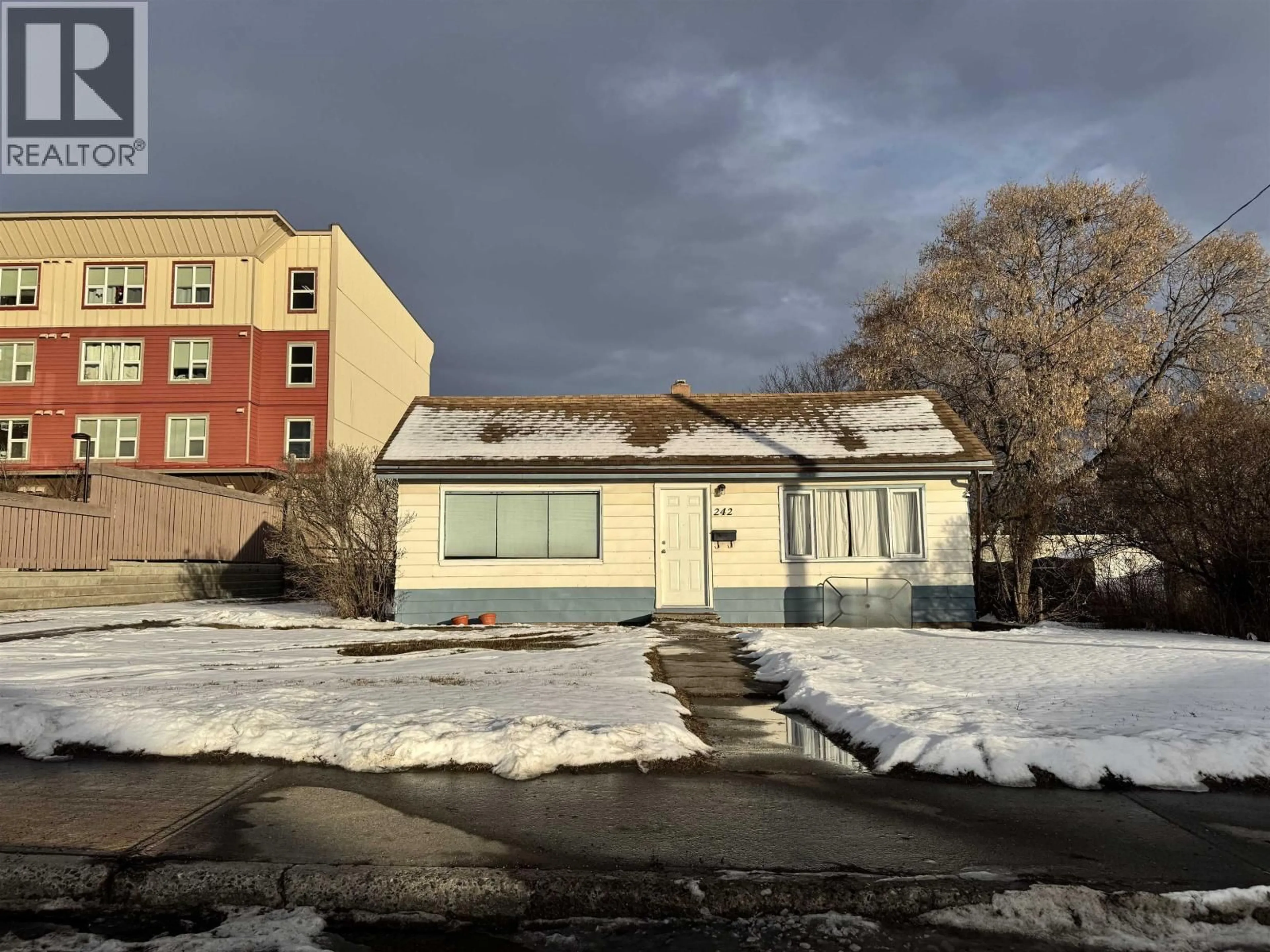 Unknown for 242 THIRD AVENUE, Williams Lake British Columbia V2G1J4