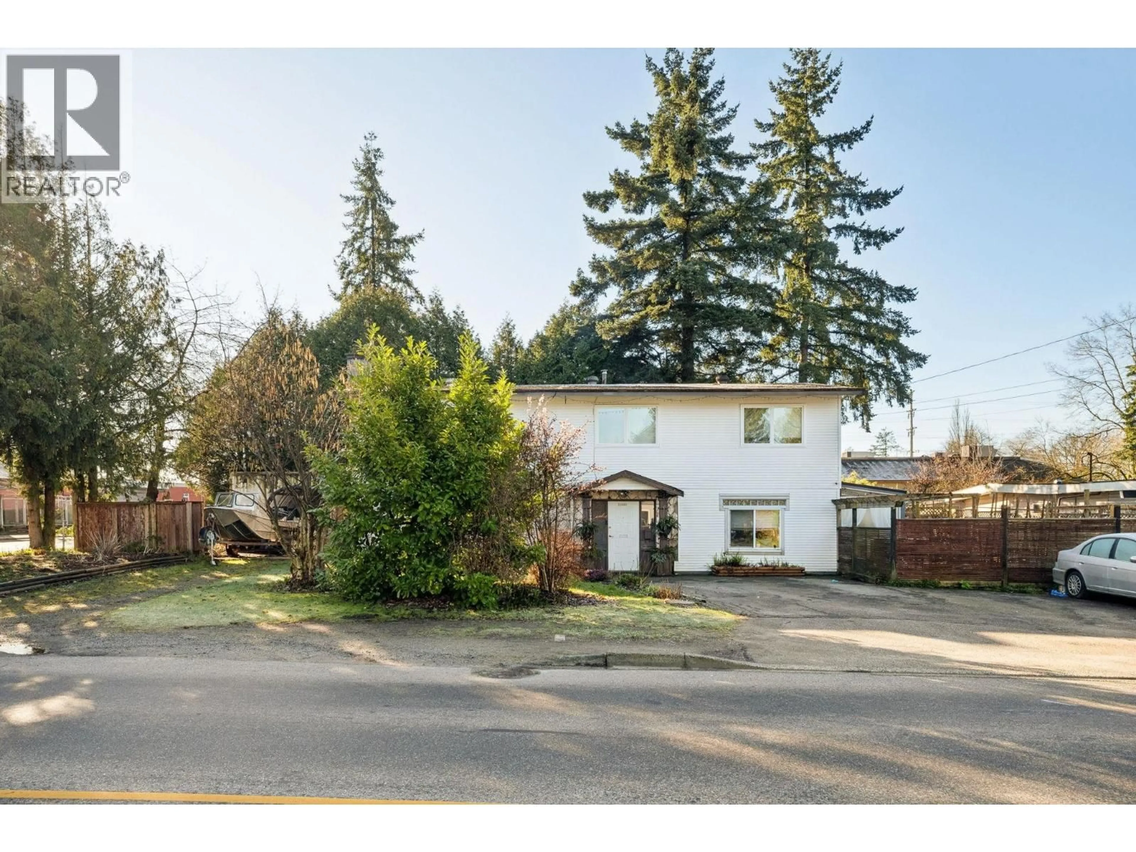 A pic from outside/outdoor area/front of a property/back of a property/a pic from drone, street for 22680 BROWN AVENUE, Maple Ridge British Columbia V2X3R5