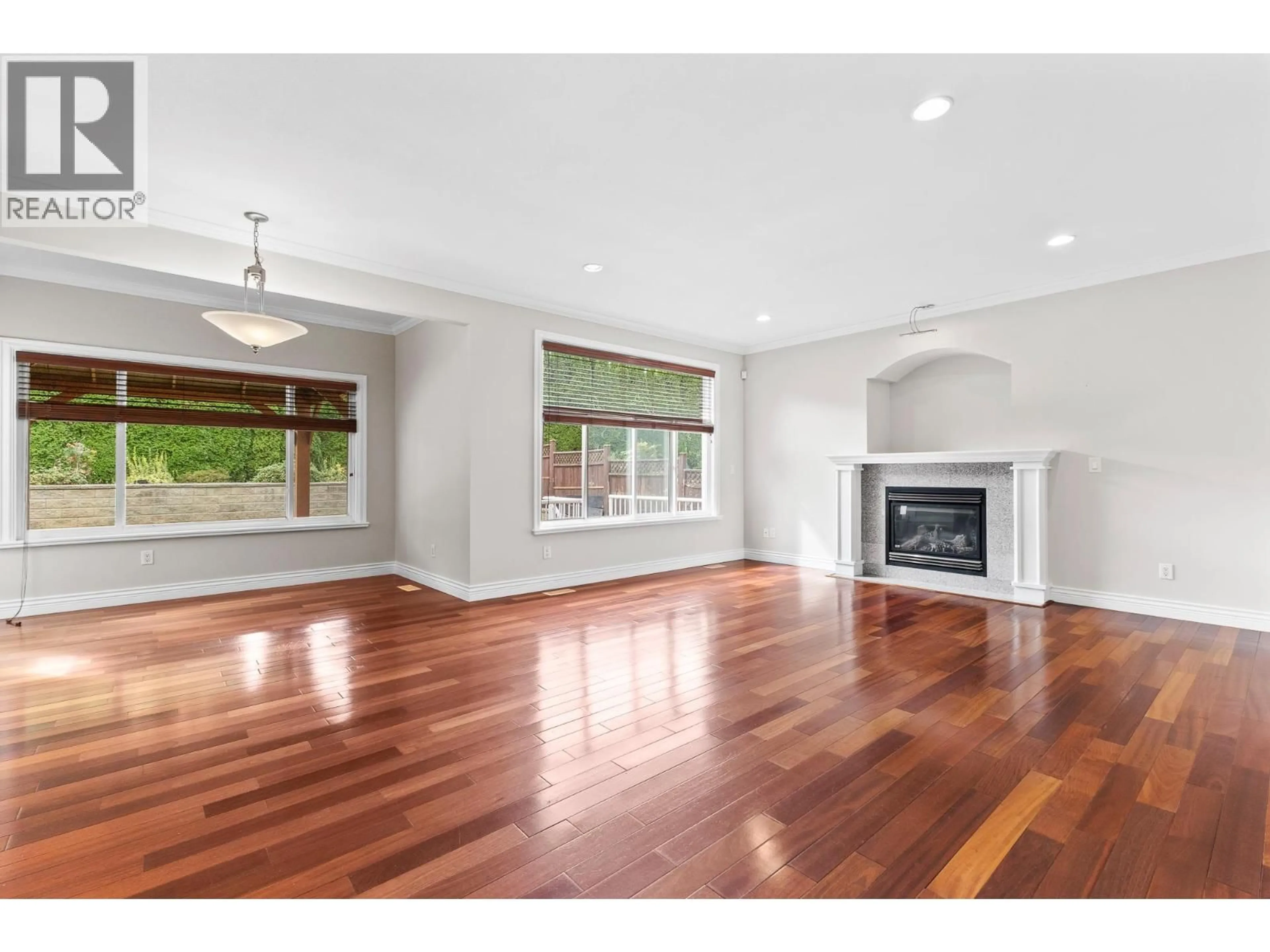 Unknown for 9160 MONA AVENUE, Burnaby British Columbia V3N5A7