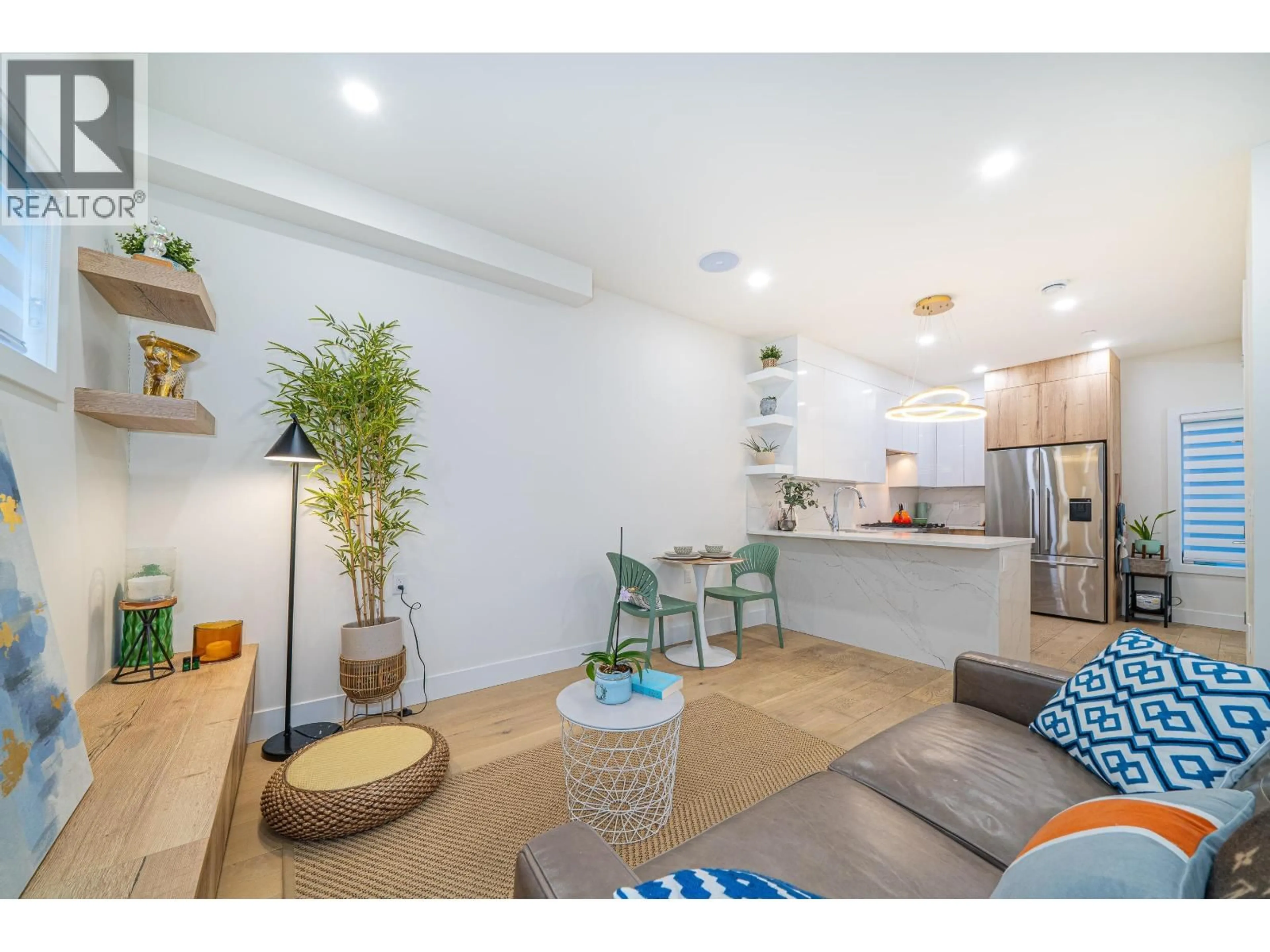 Open concept kitchen, unknown for 1 - 369 16TH AVENUE, Vancouver British Columbia V5T2T7