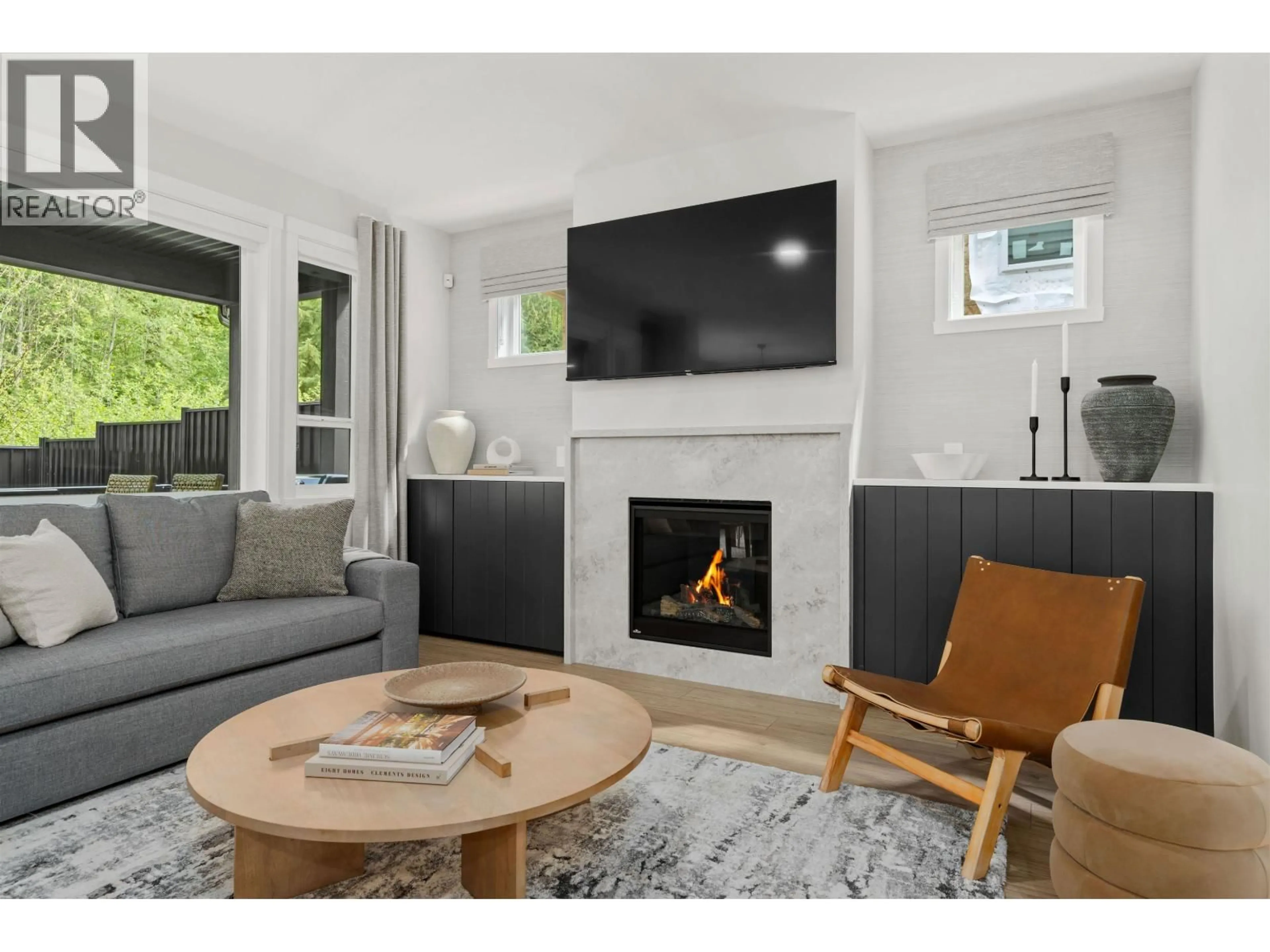 Living room with furniture, unknown for 11020 250A AVENUE, Maple Ridge British Columbia V2W1Z6