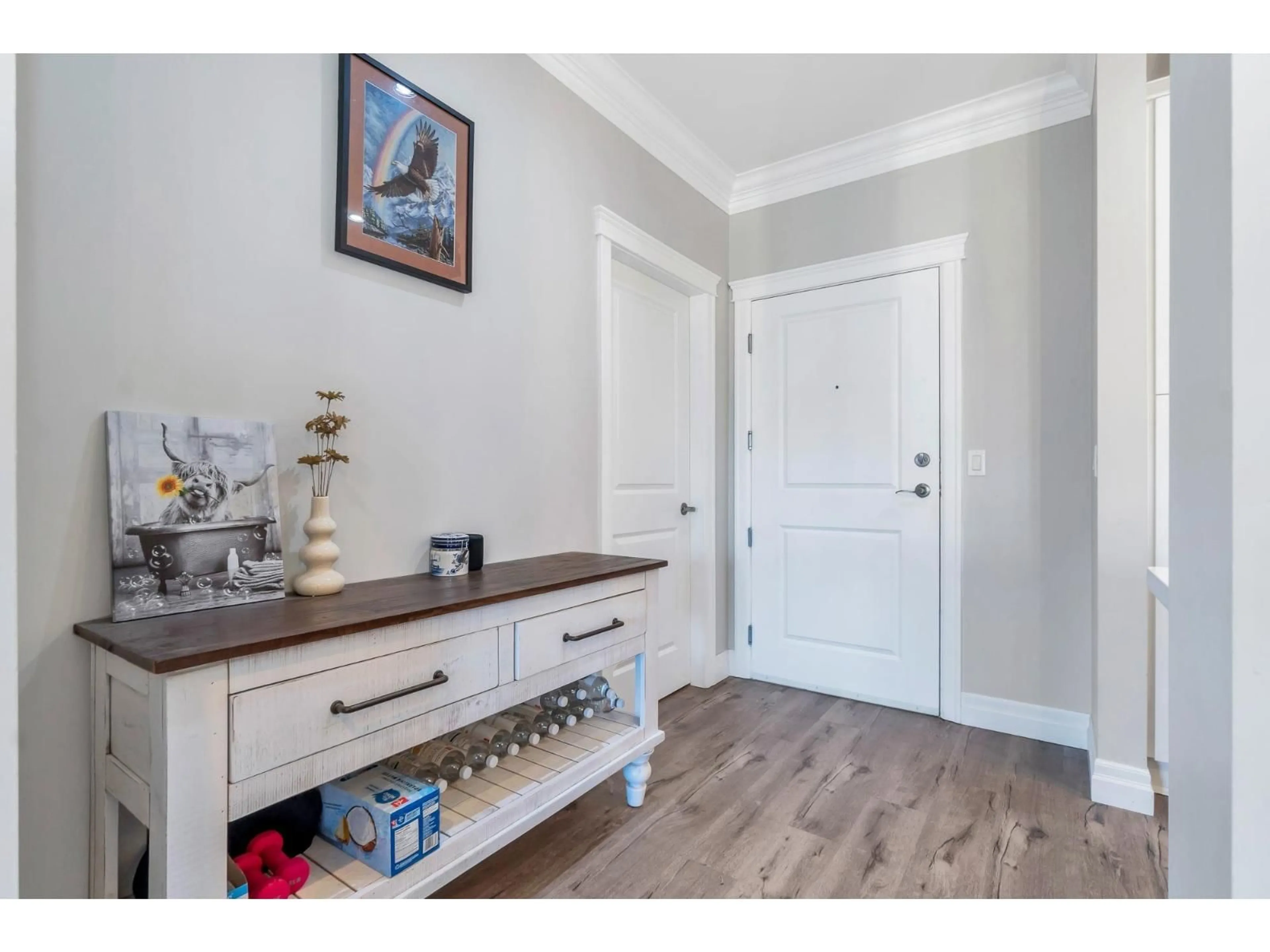 Indoor entryway for 310B - 45595 TAMIHI WAY, Chilliwack British Columbia V2R0G3