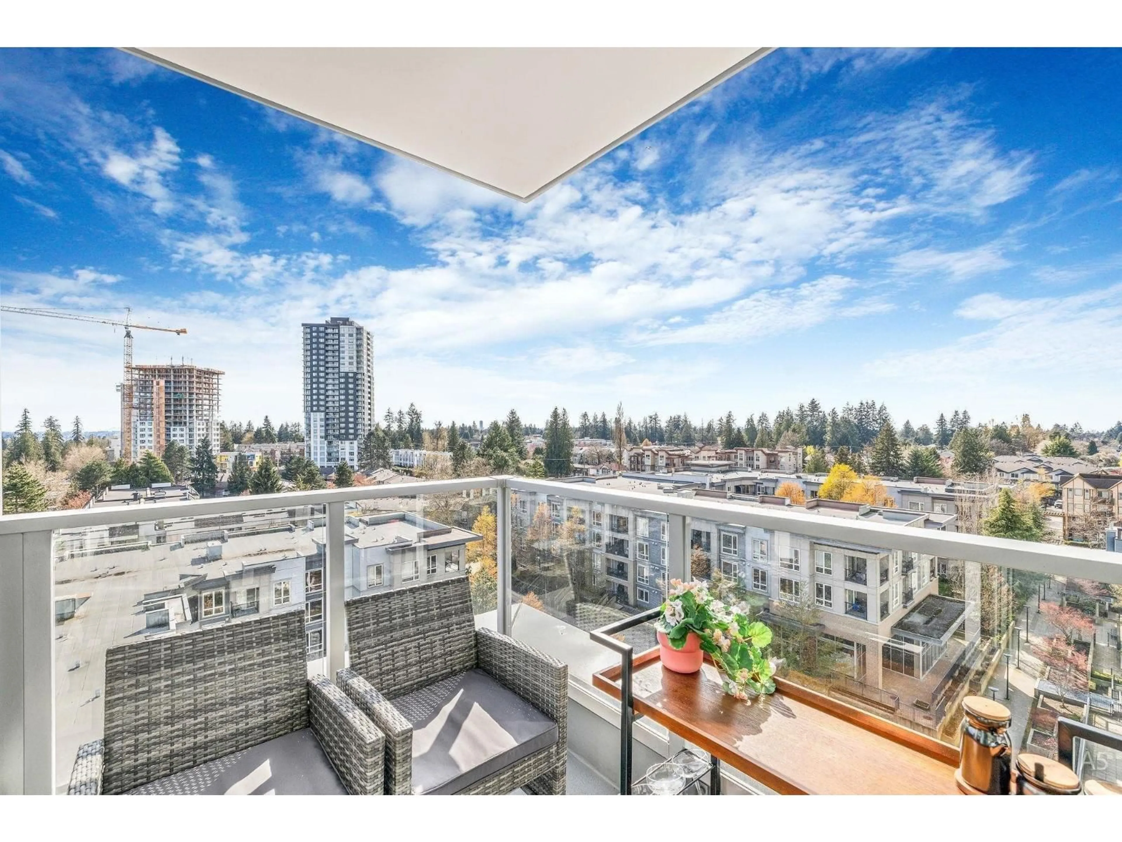 Unknown for 913 - 13350 CENTRAL AVENUE, Surrey British Columbia V3T0S1