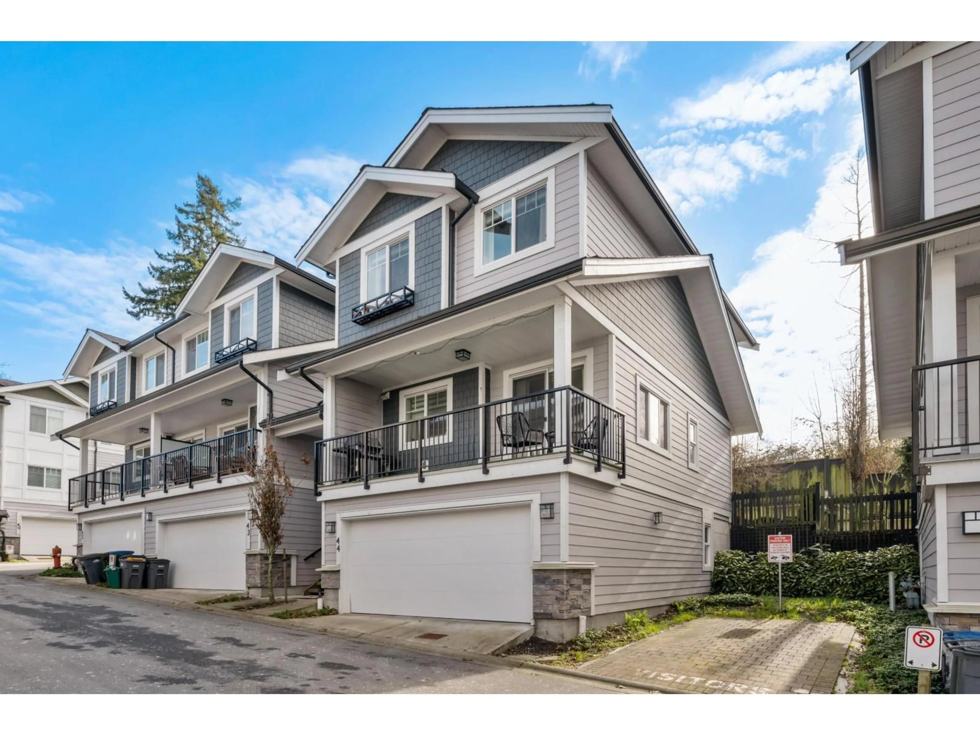 Home with vinyl exterior material, street for 44 - 6188 141 STREET, Surrey British Columbia V3X0J7
