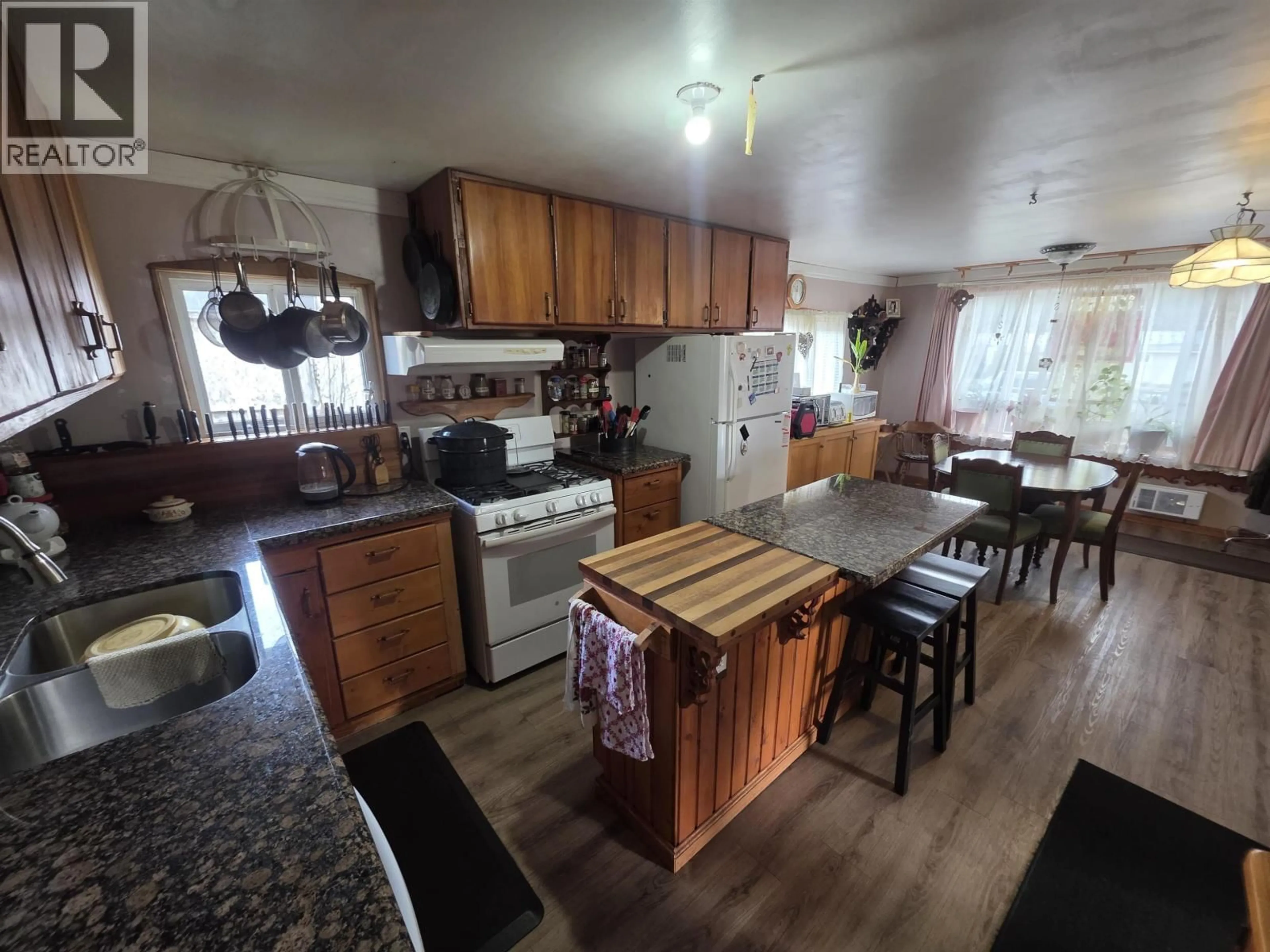 Unknown for 3987 WALKER STREET, Terrace British Columbia V8G3L6