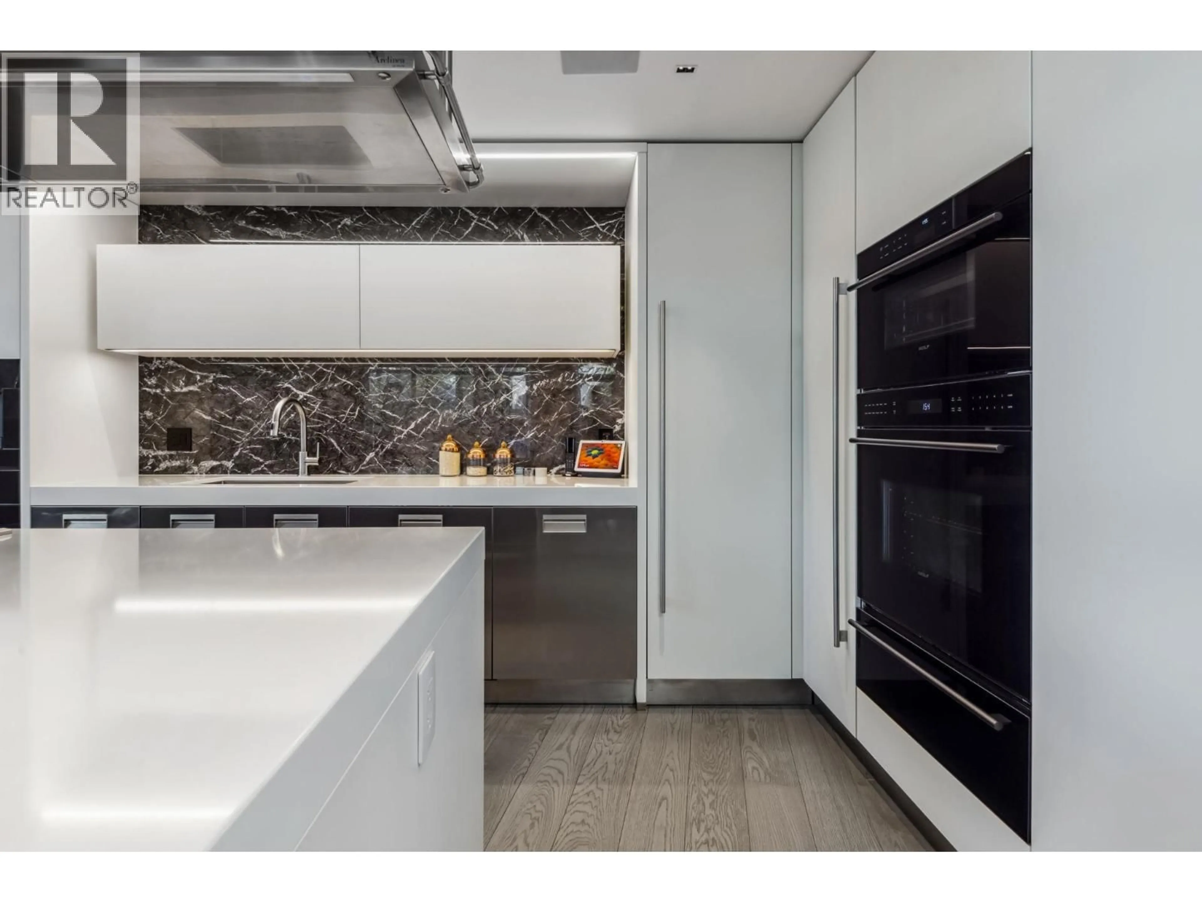 Contemporary kitchen, ceramic/tile floor for TH22 - 1281 CORDOVA STREET, Vancouver British Columbia V6C3R5