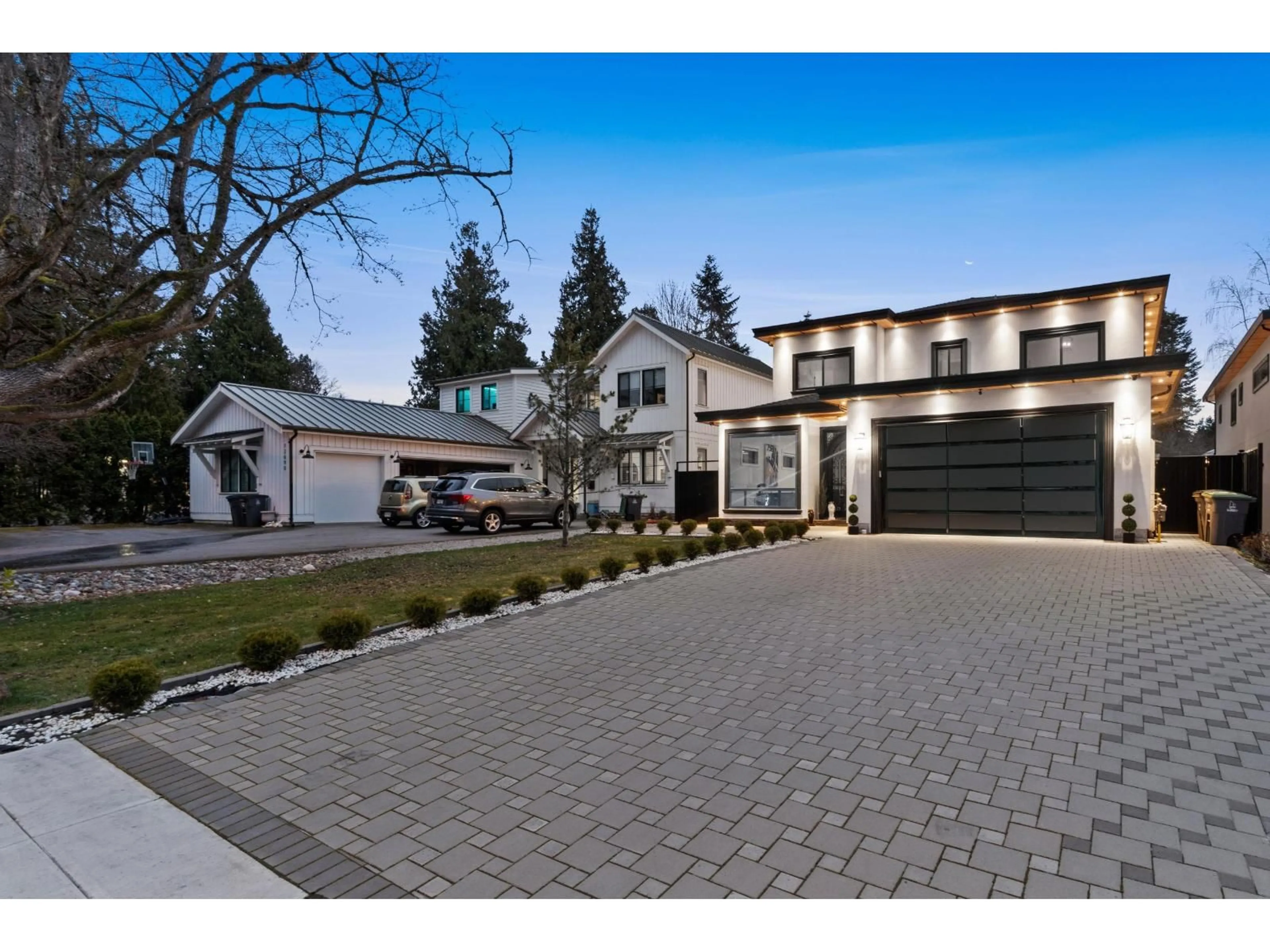 Unknown for 12686 25 AVENUE, Surrey British Columbia V4A2K4